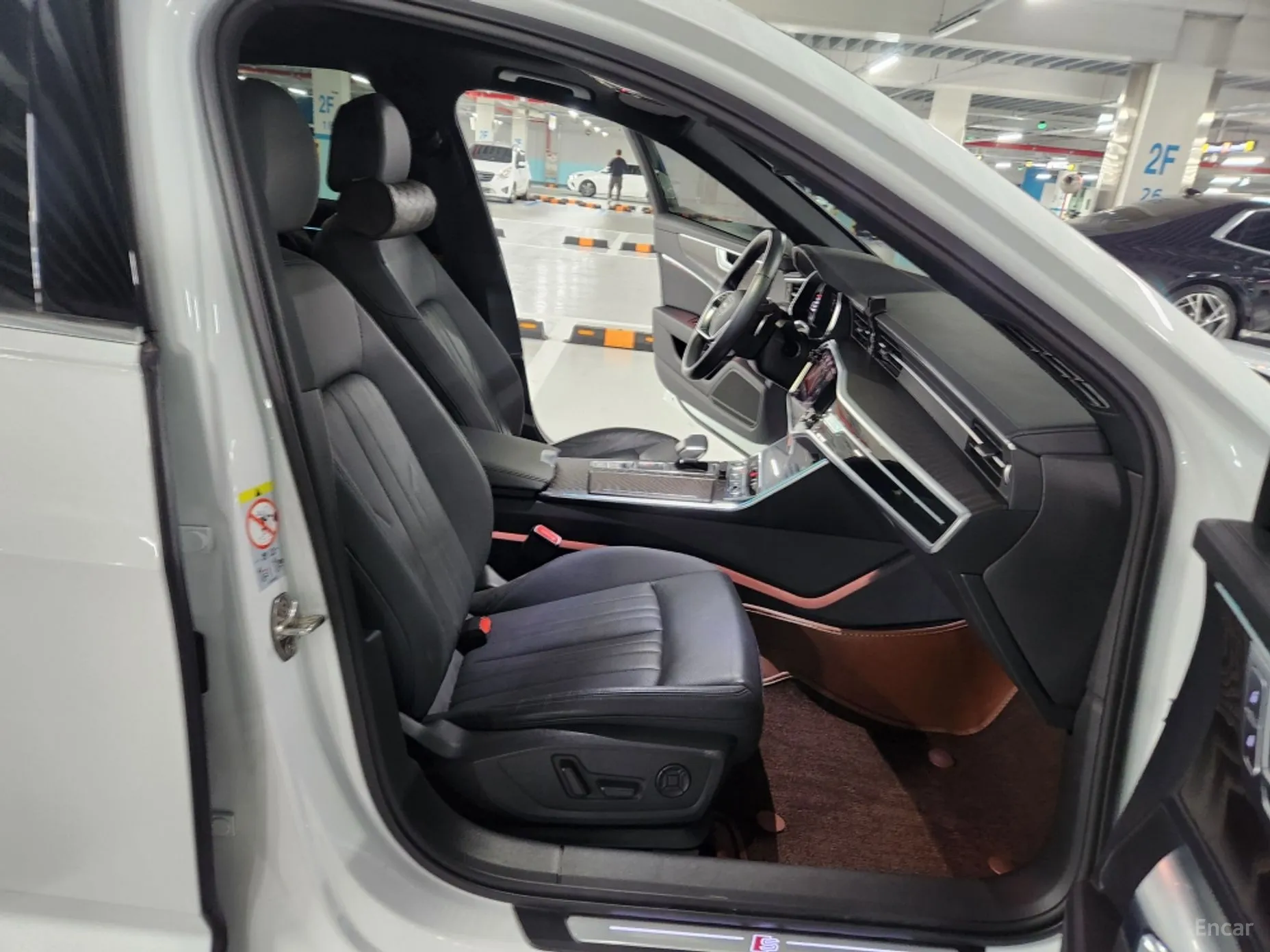 Audi A6 (C8) превью 11
