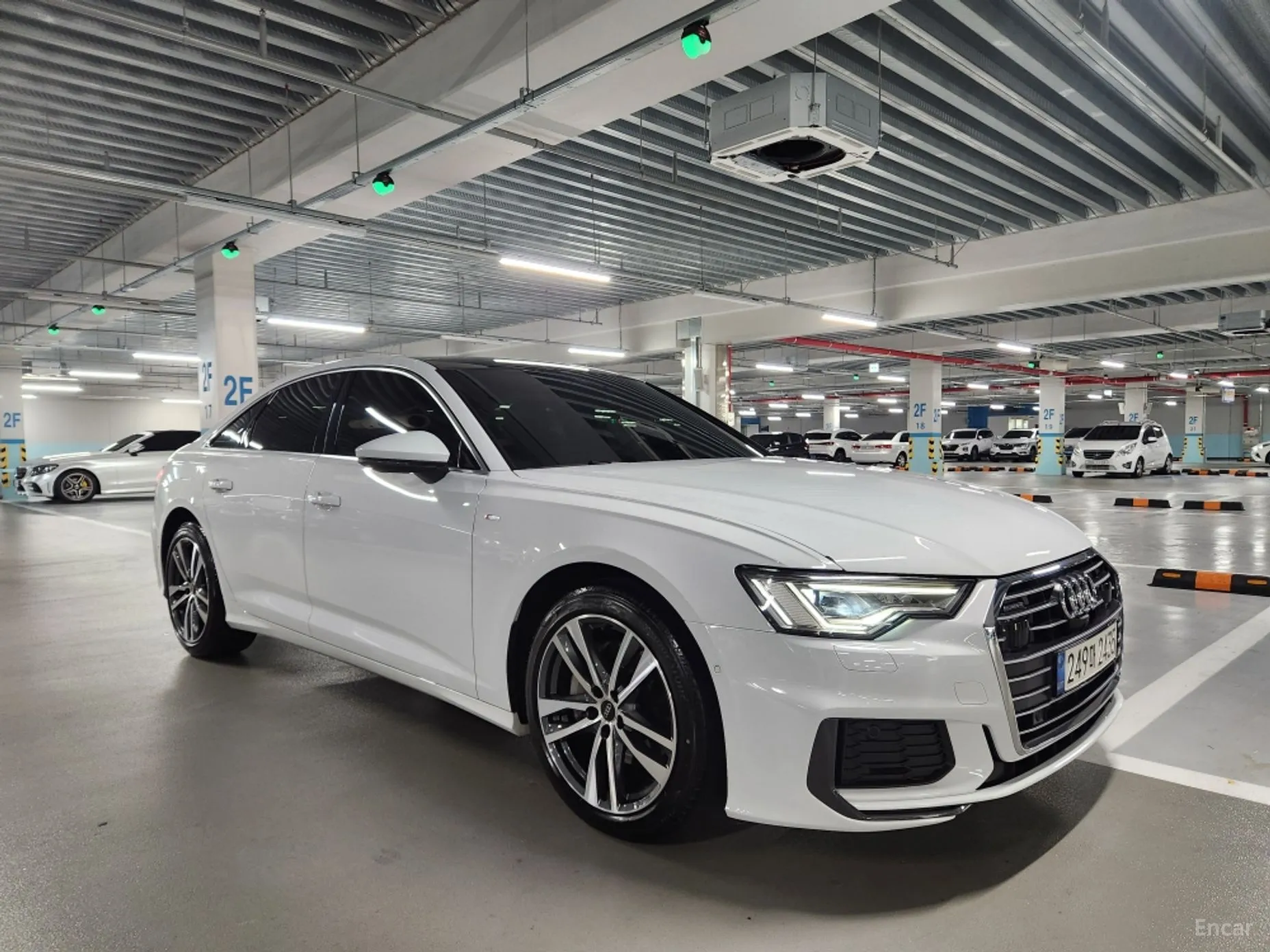 Audi A6 (C8) превью 3