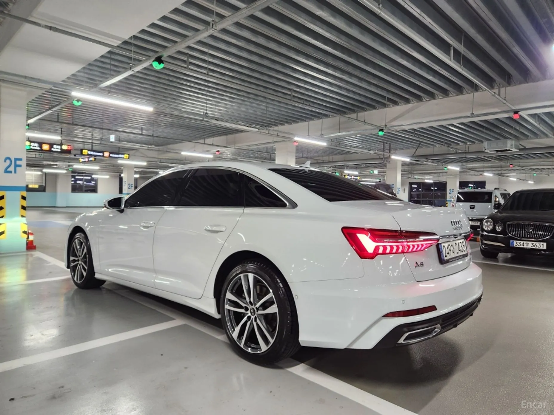 Audi A6 (C8) превью 4