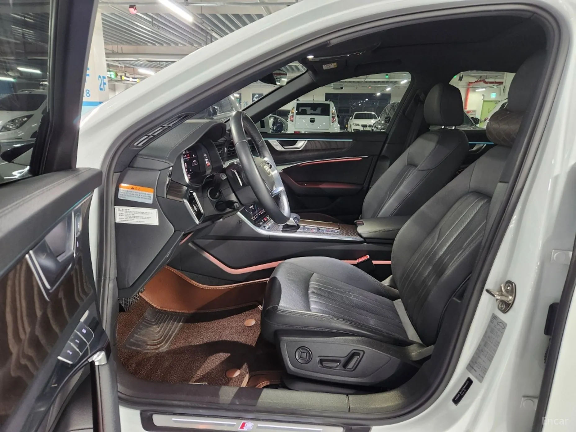 Audi A6 (C8) превью 8