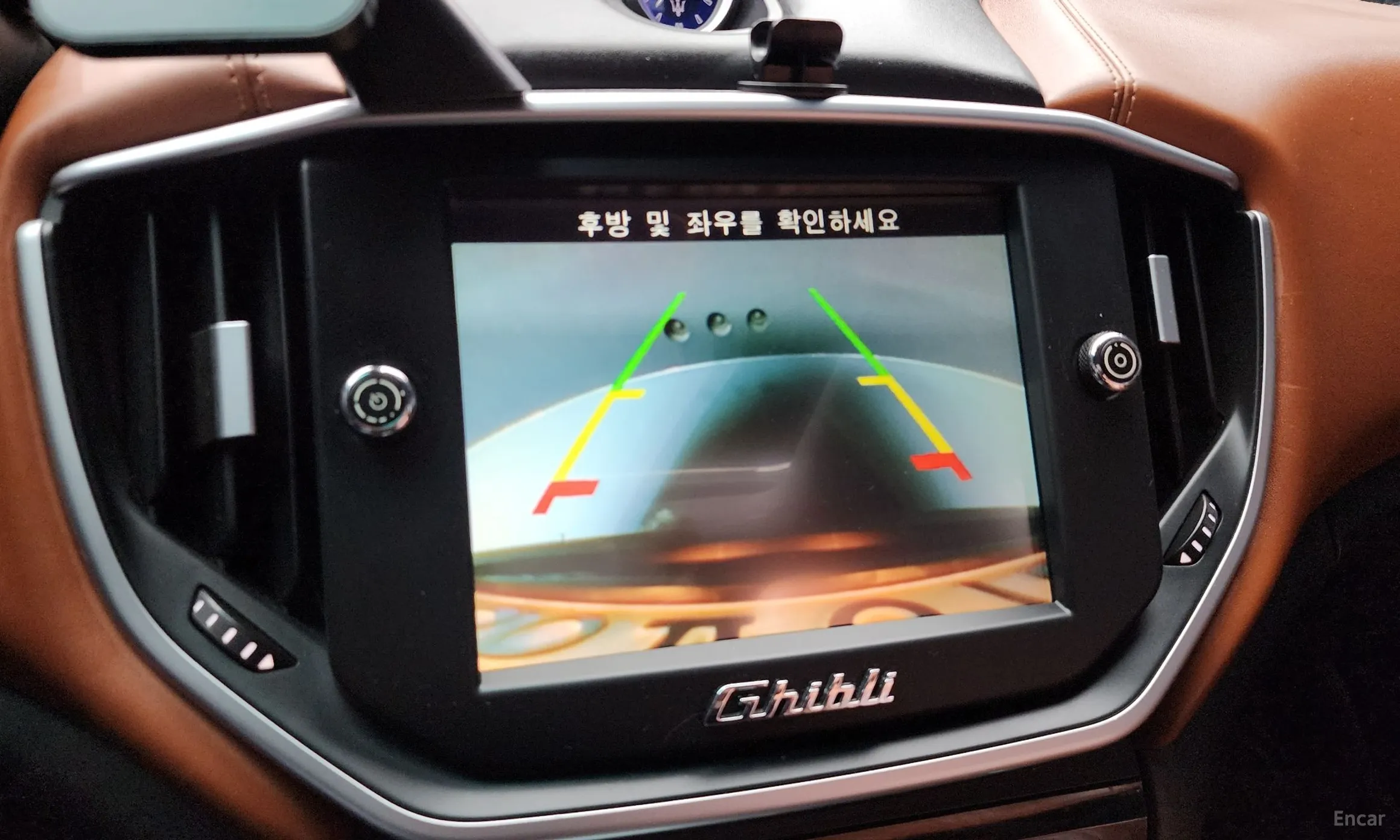 Maserati Ghibli превью 16