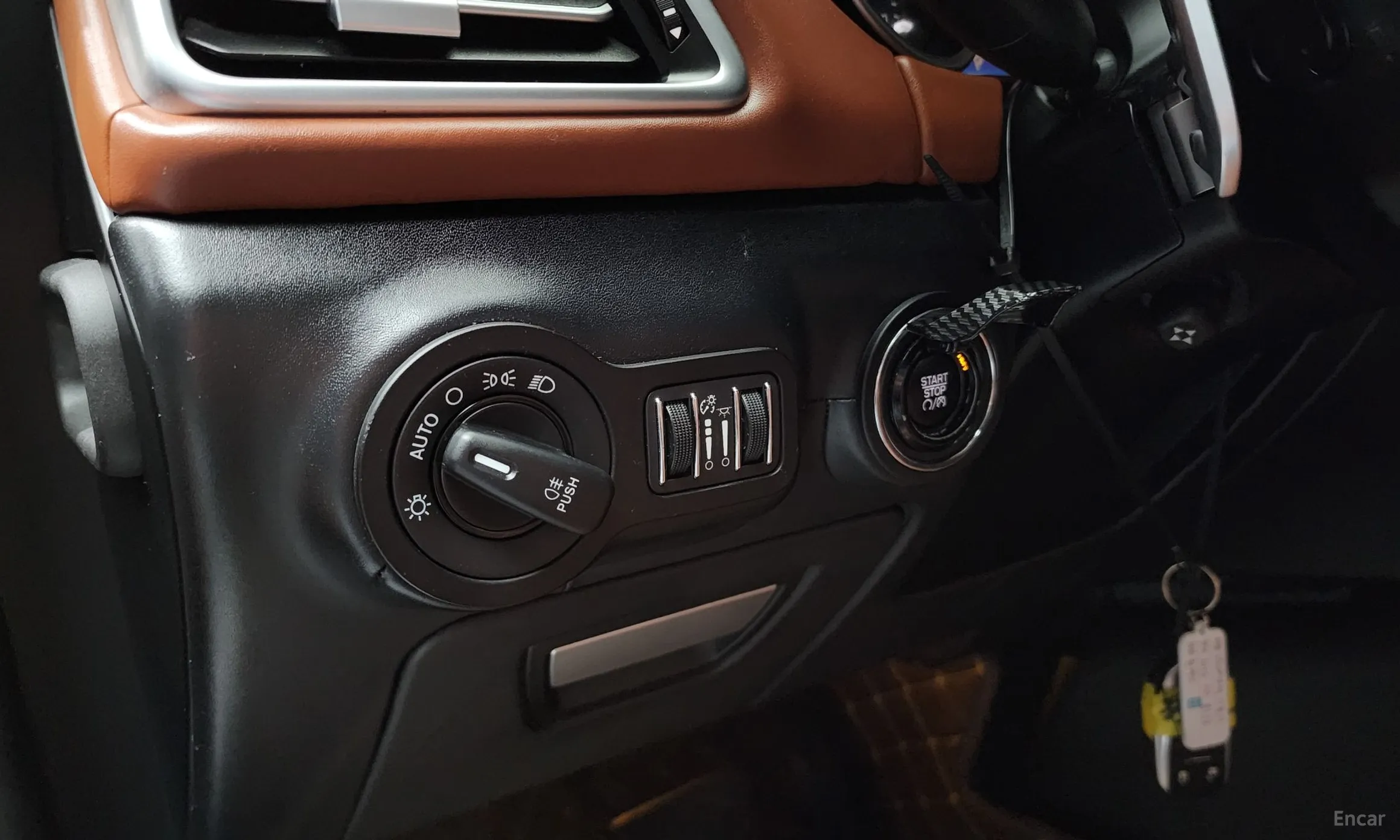 Maserati Ghibli превью 19