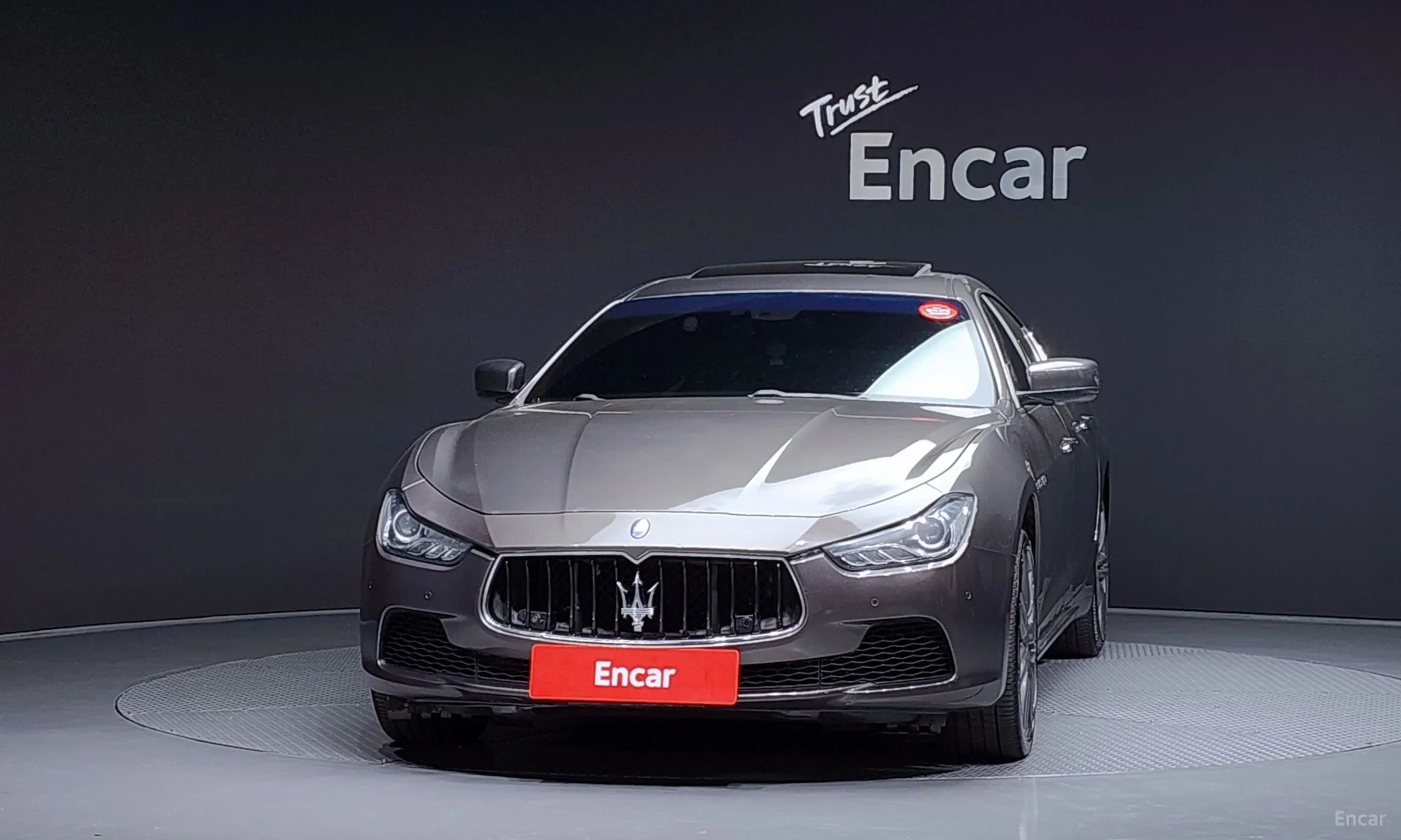 Maserati Ghibli превью 3