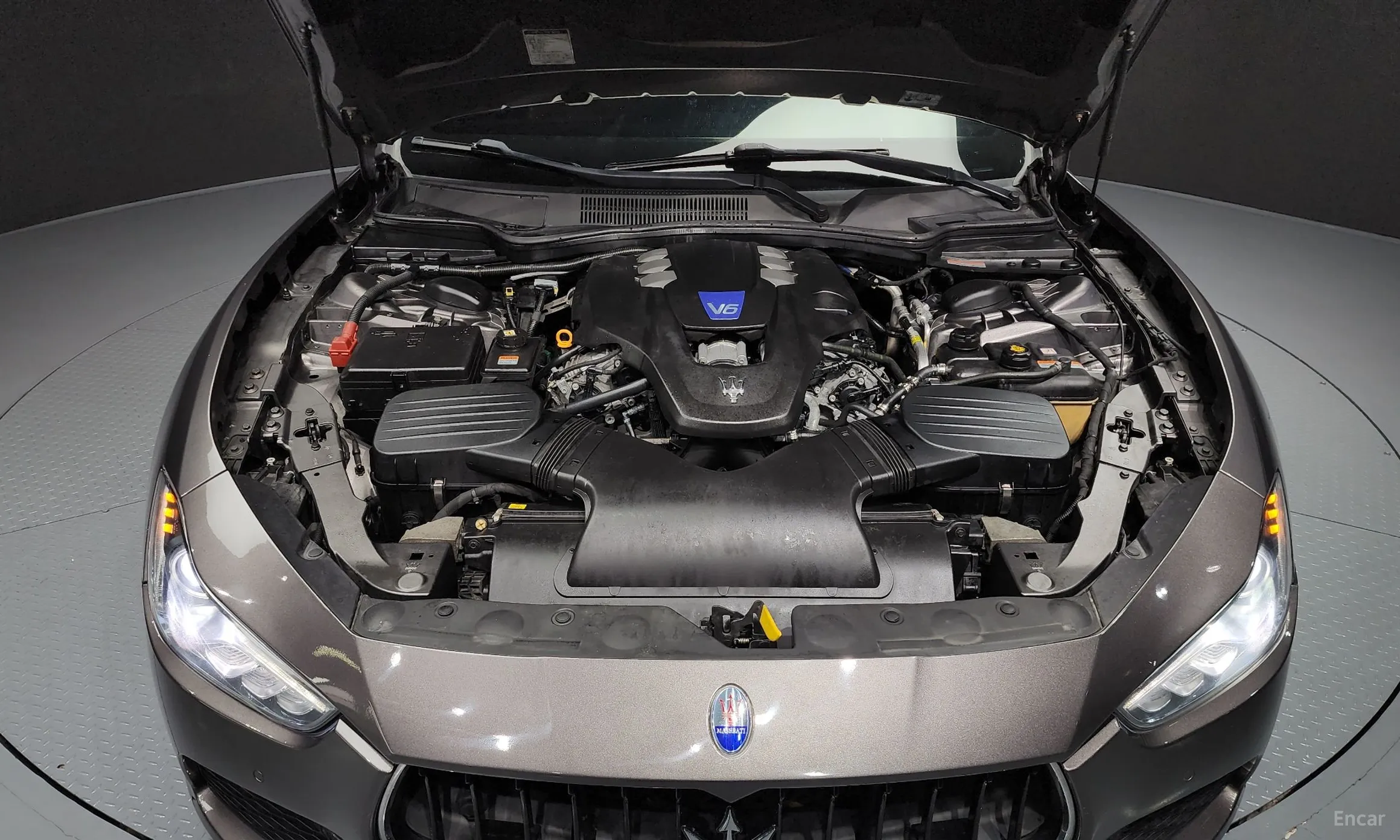 Maserati Ghibli превью 6