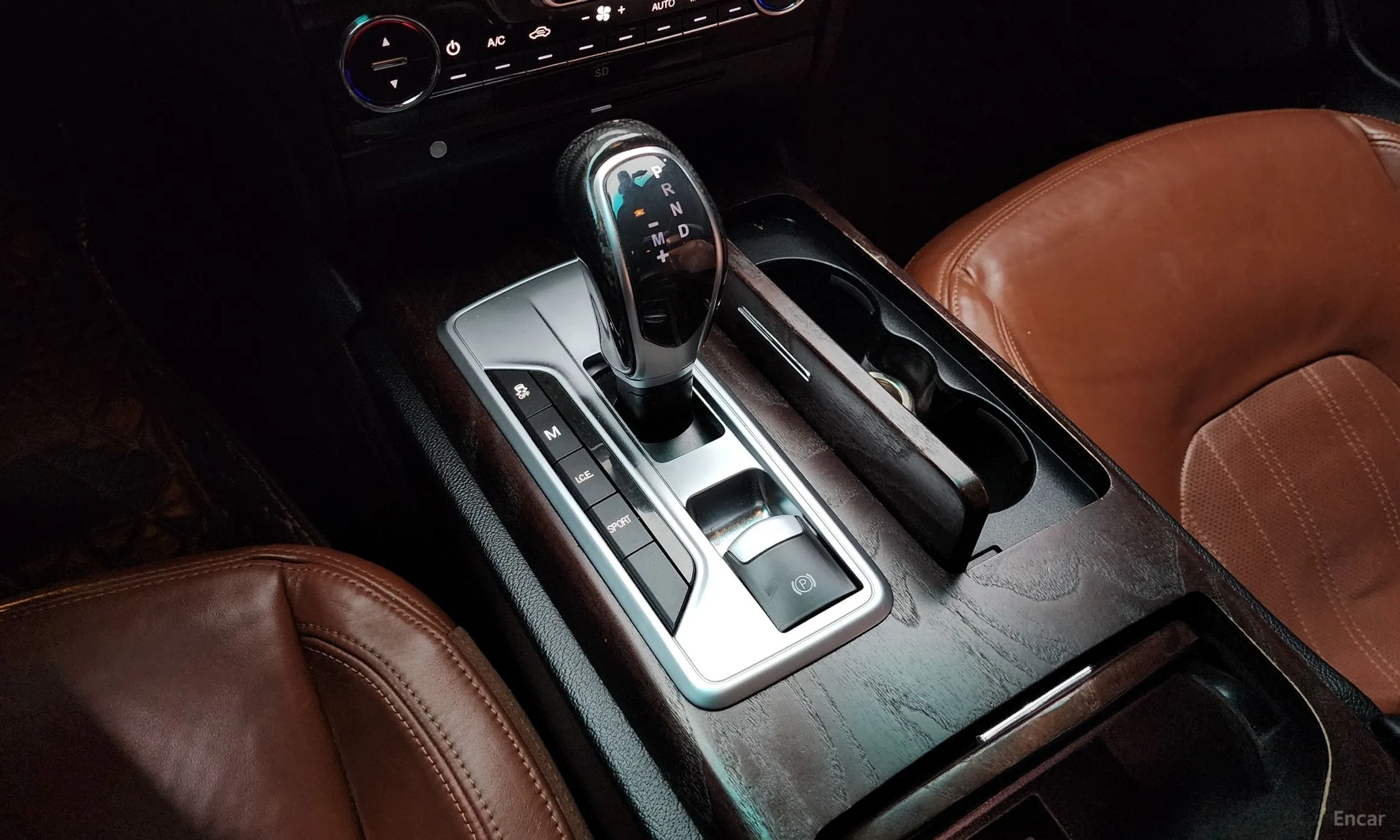 Maserati Ghibli превью 9