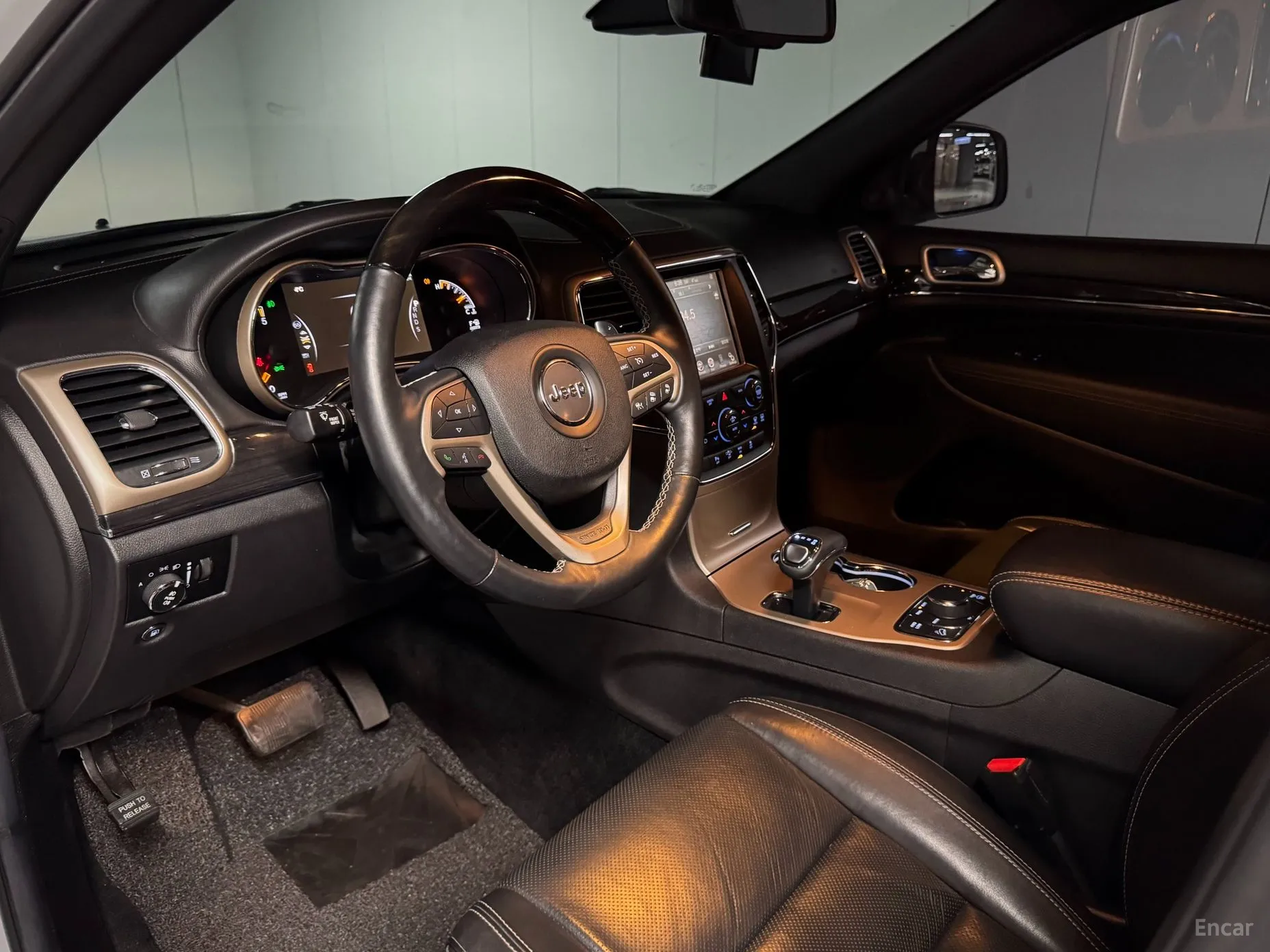 Jeep Grand Cherokee превью 10