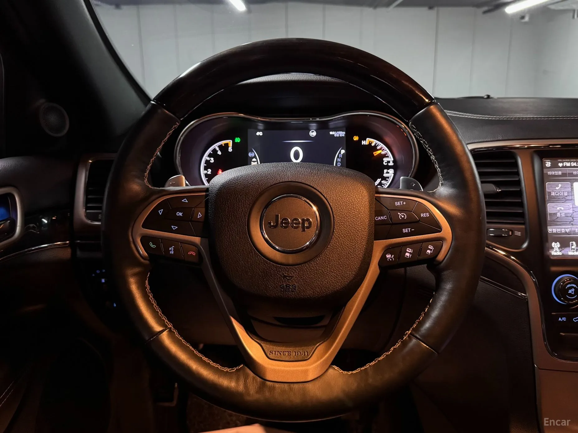 Jeep Grand Cherokee превью 11