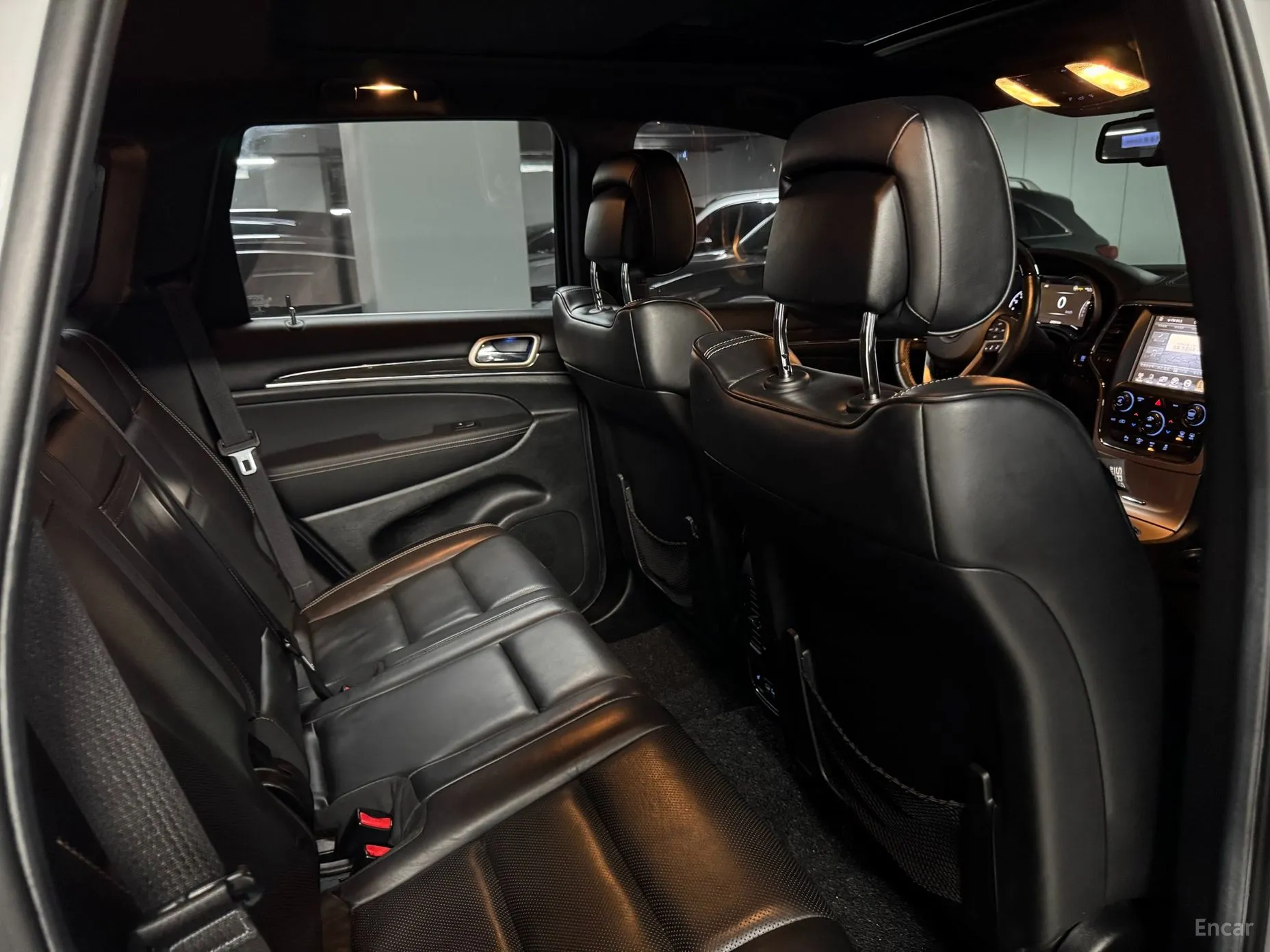 Jeep Grand Cherokee превью 18