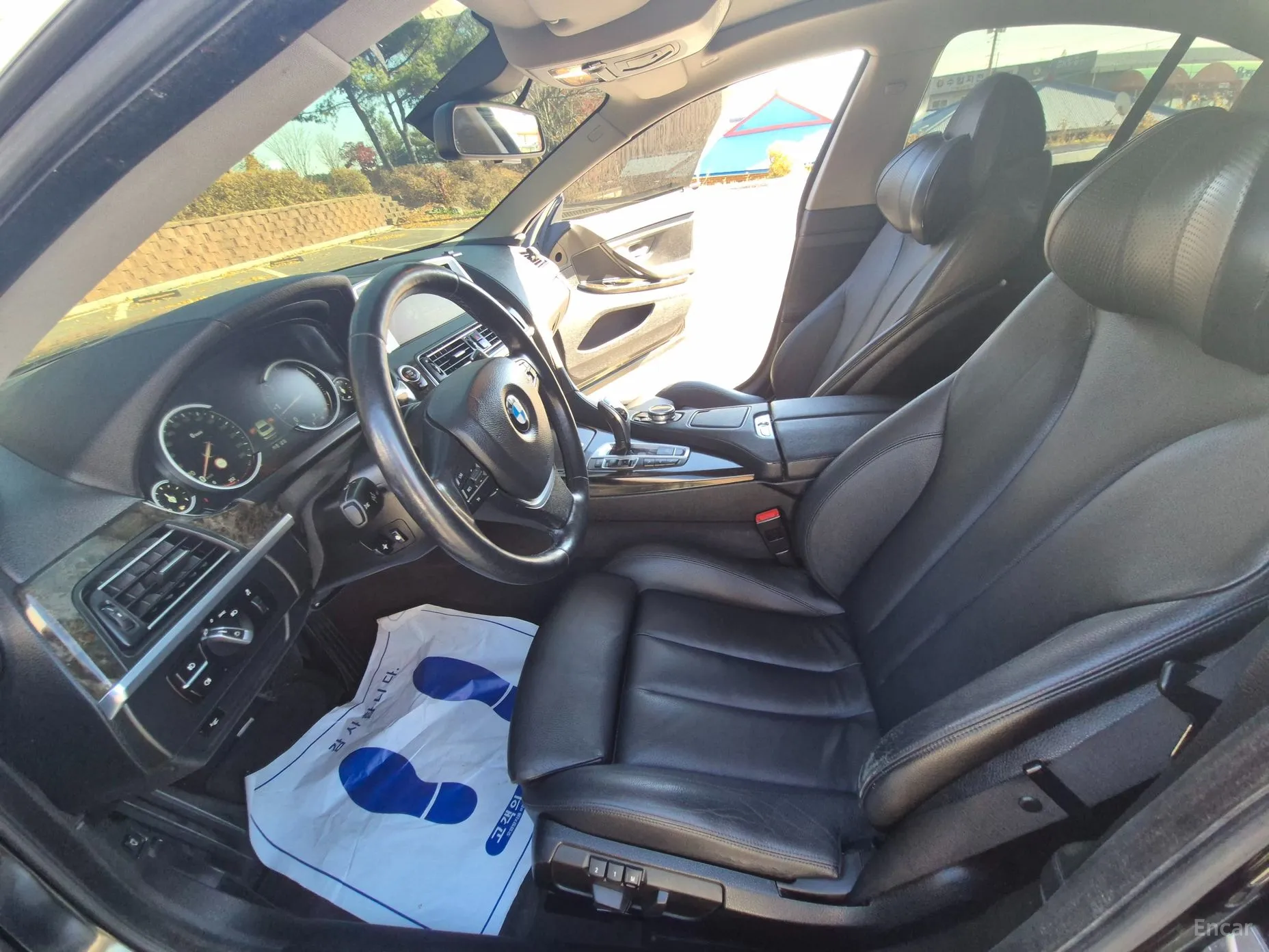 BMW 6 Series (F12) превью 11