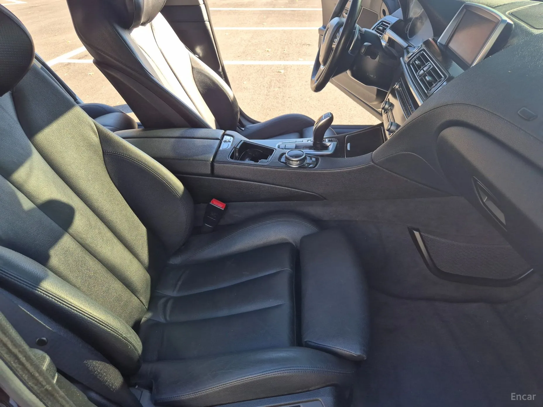 BMW 6 Series (F12) превью 12