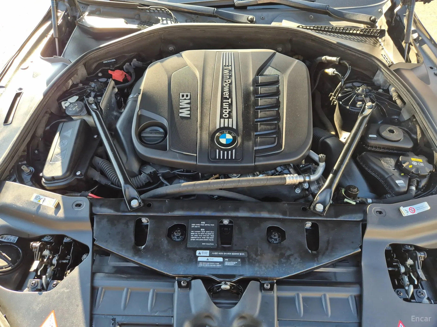 BMW 6 Series (F12) превью 18
