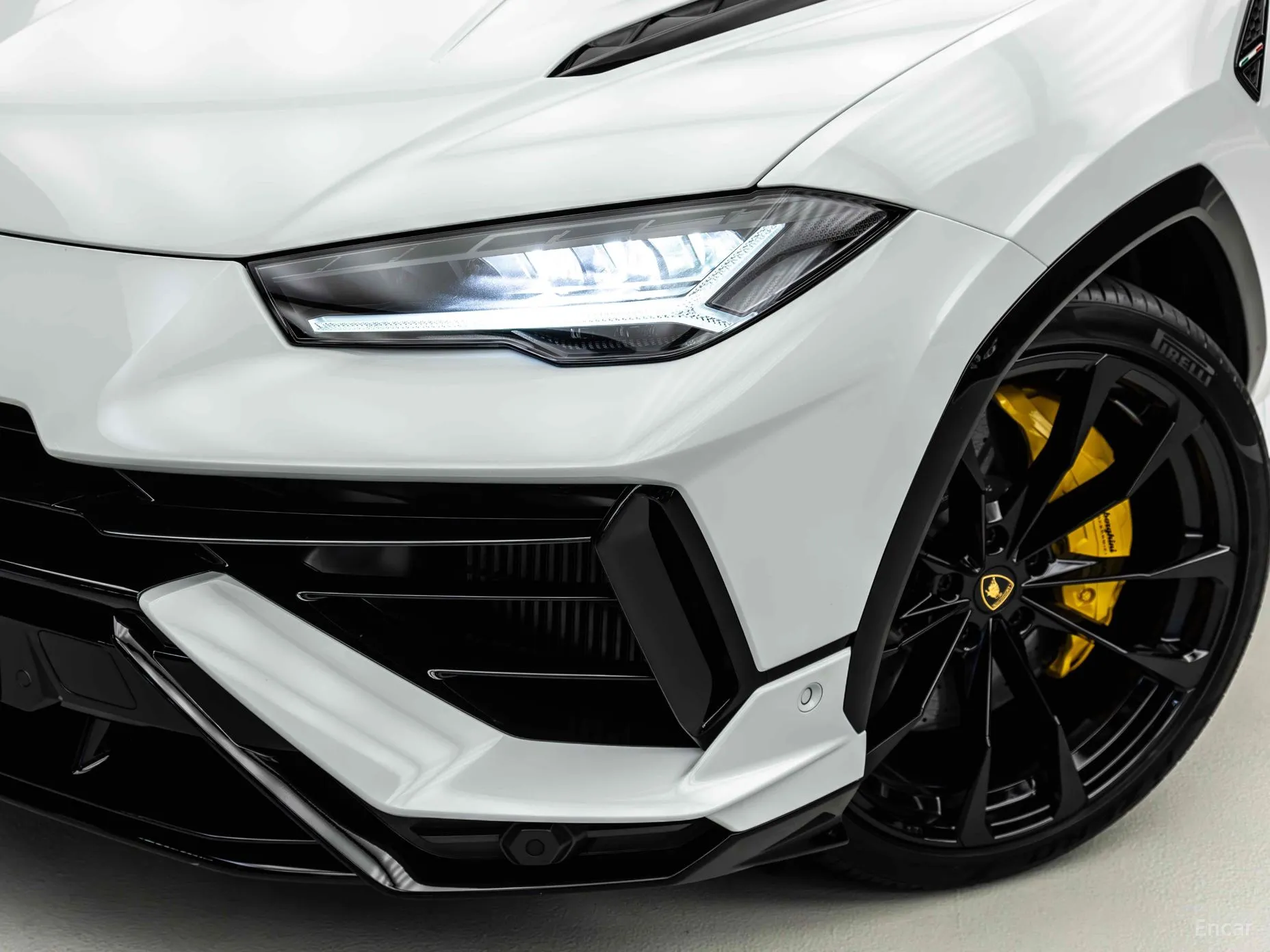 Lamborghini Urus превью 5