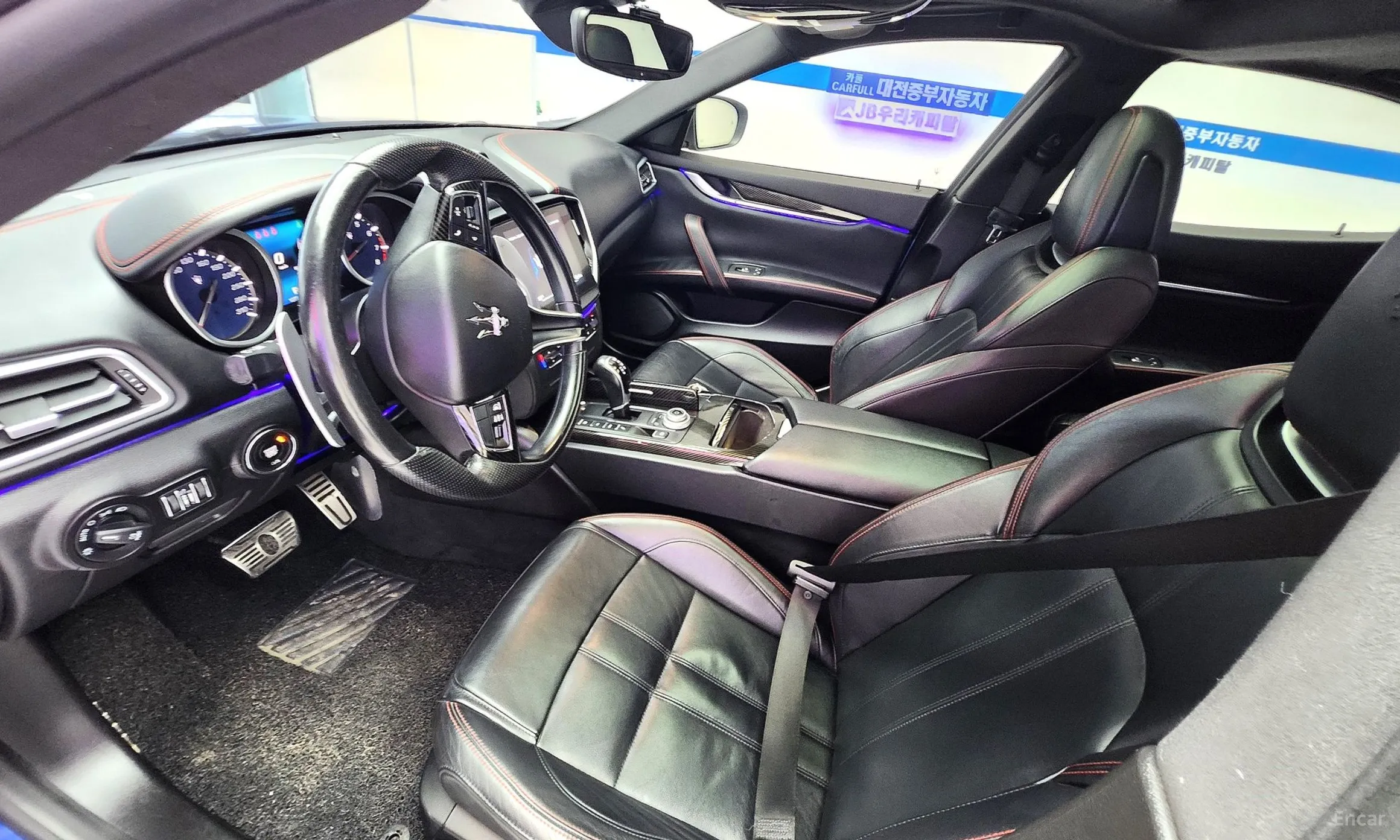 Maserati Ghibli превью 16