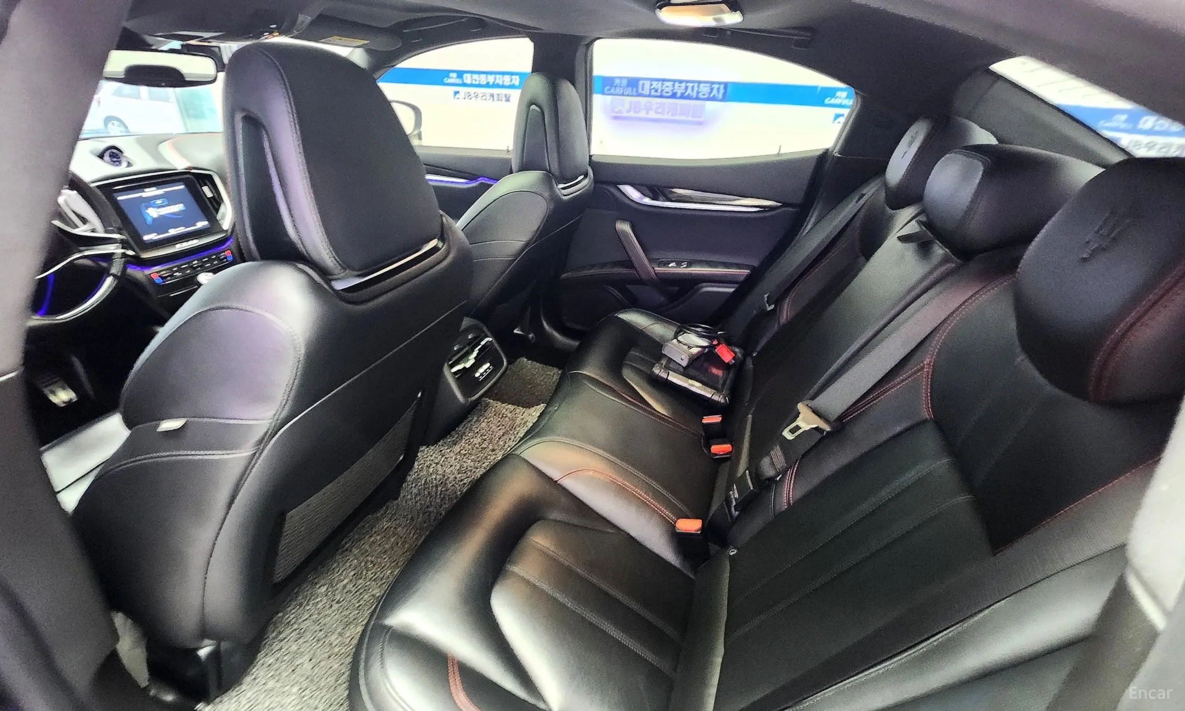 Maserati Ghibli превью 18