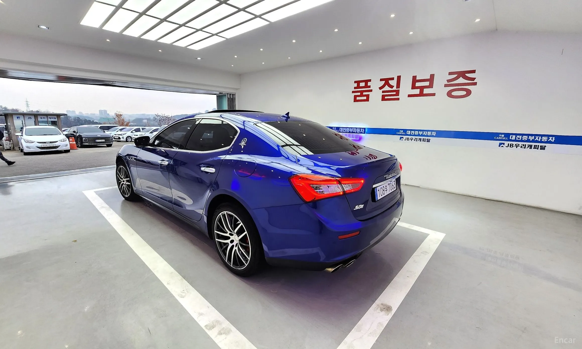 Maserati Ghibli превью 4