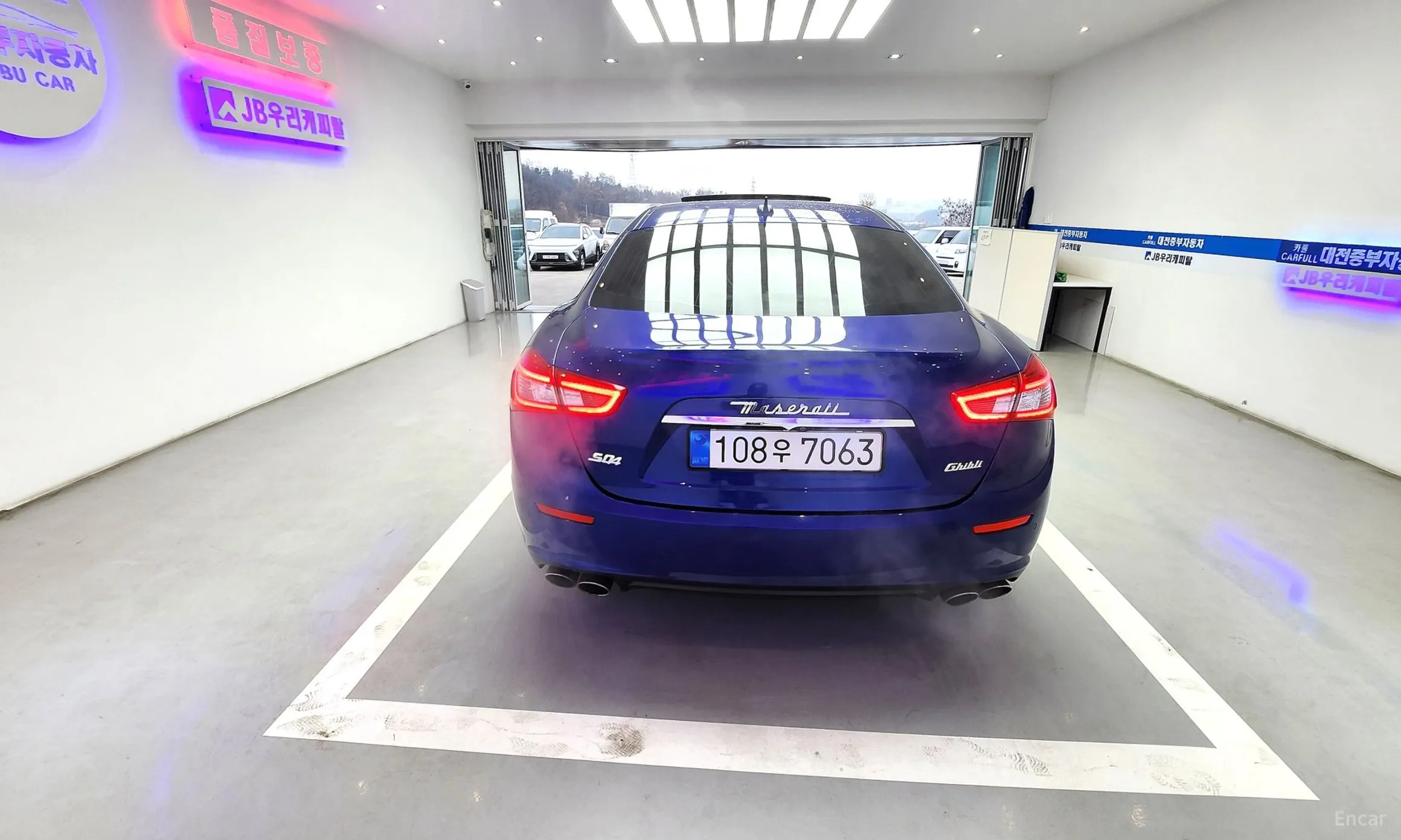 Maserati Ghibli превью 5