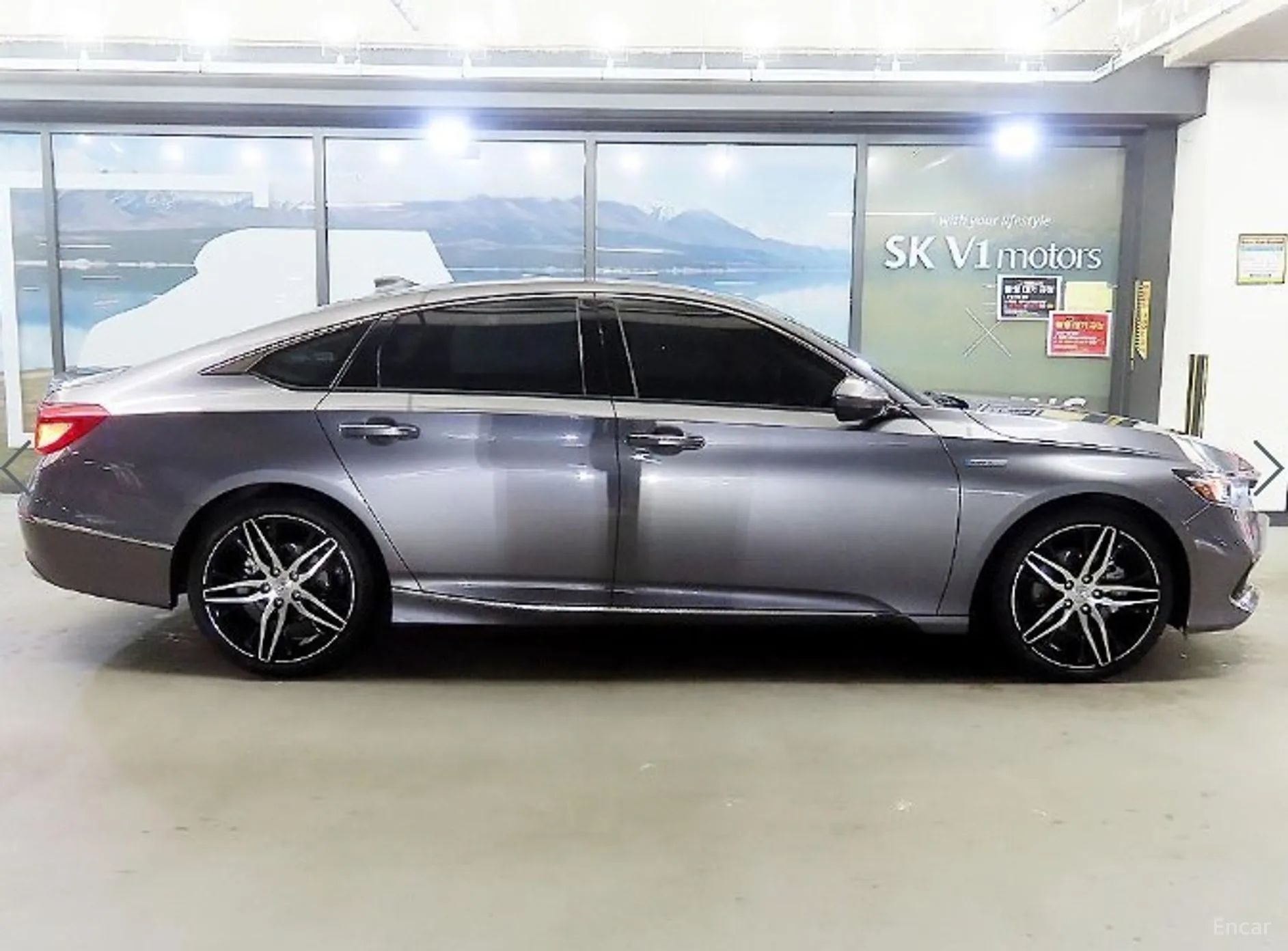 Honda Accord 10th Generation превью 3