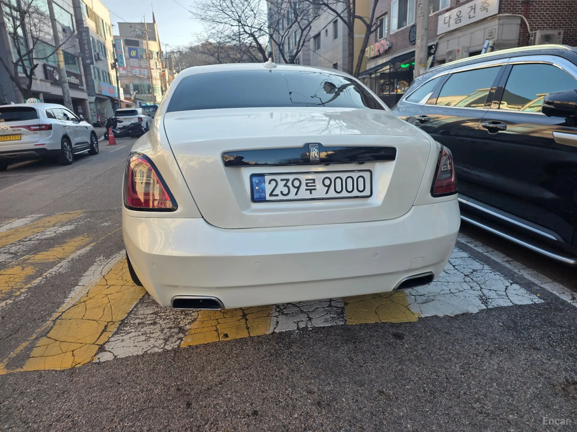 Rolls-Royce Ghost превью 12