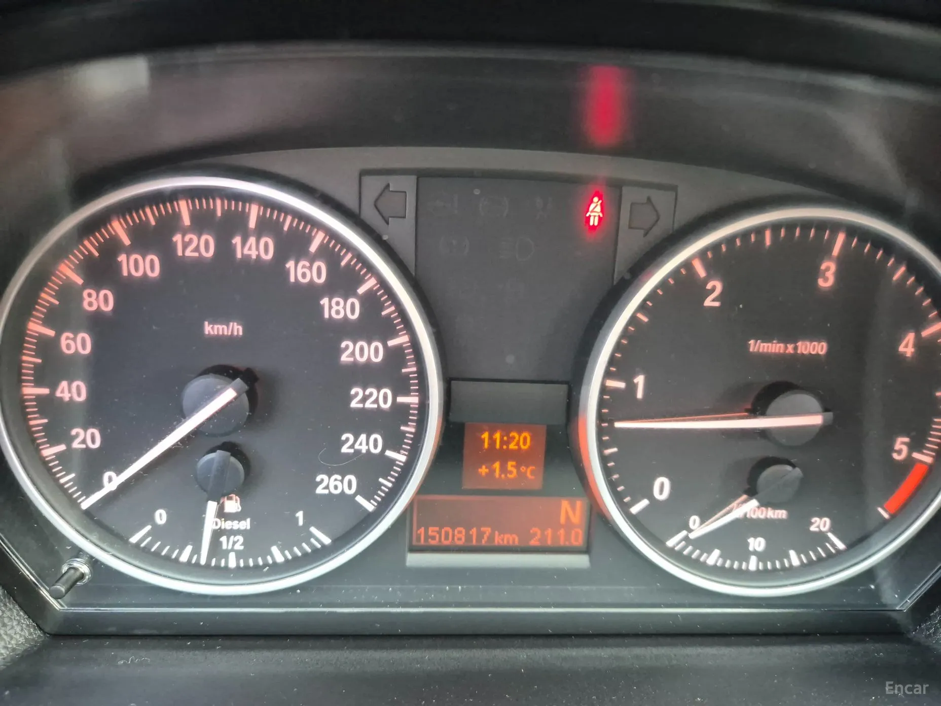 BMW 3 Series (E90) превью 16