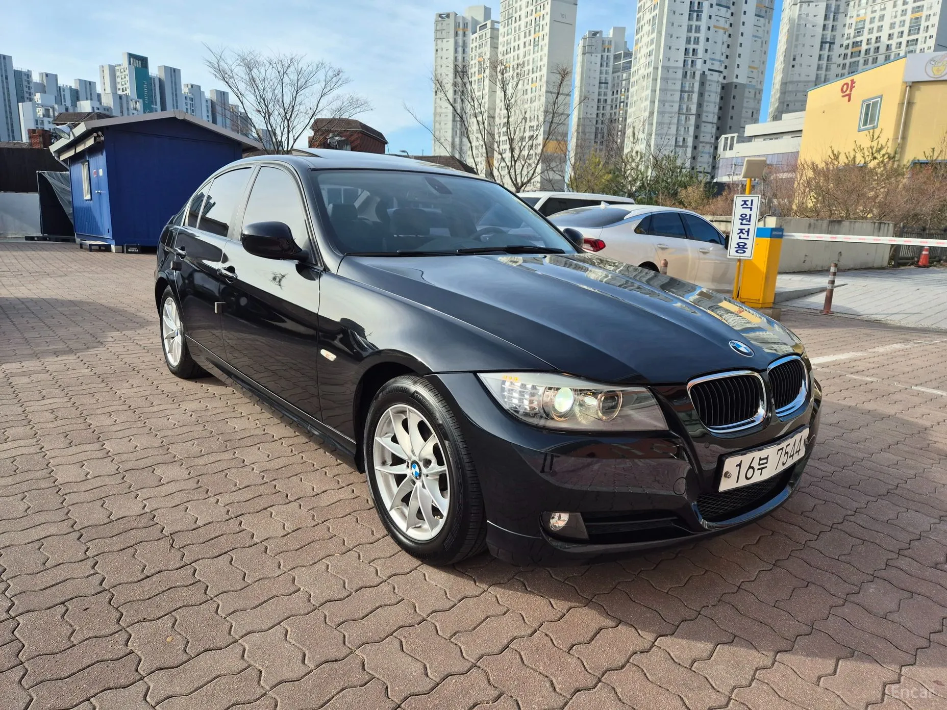 BMW 3 Series (E90) превью 6