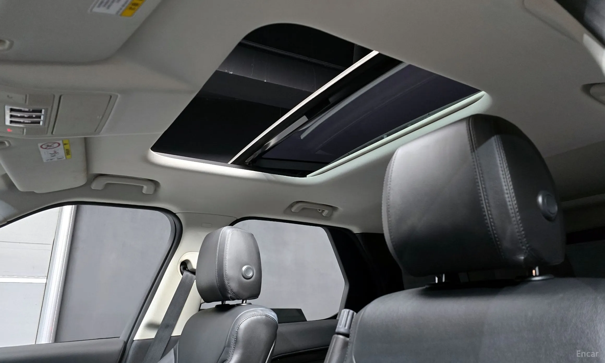 Land Rover Discovery 5 превью 19