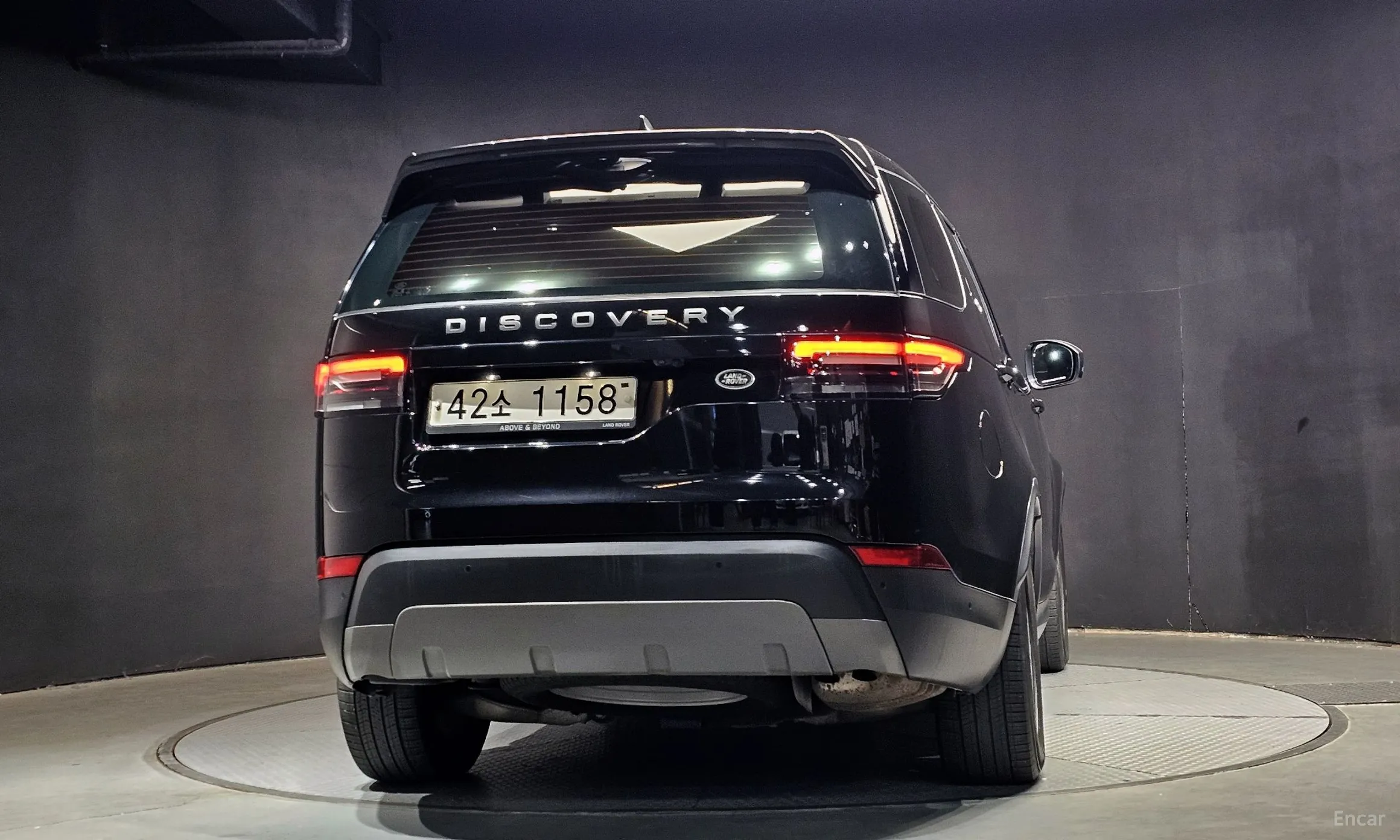 Land Rover Discovery 5 превью 4