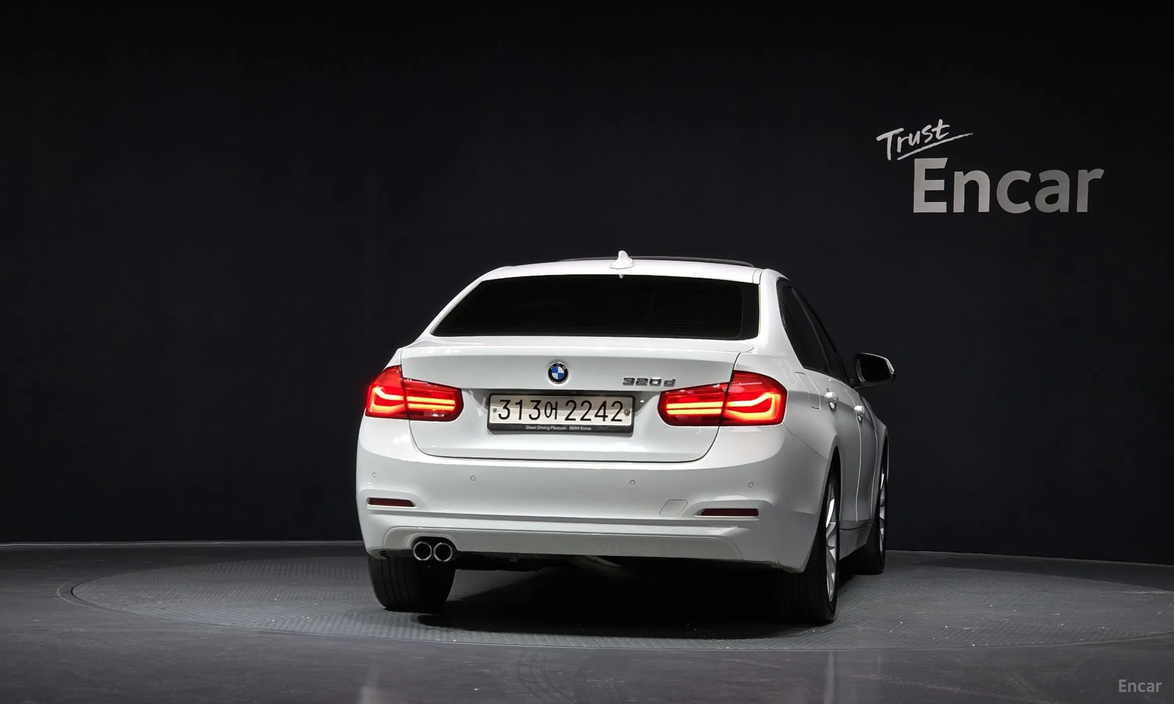 BMW 3 Series (F30) превью 4