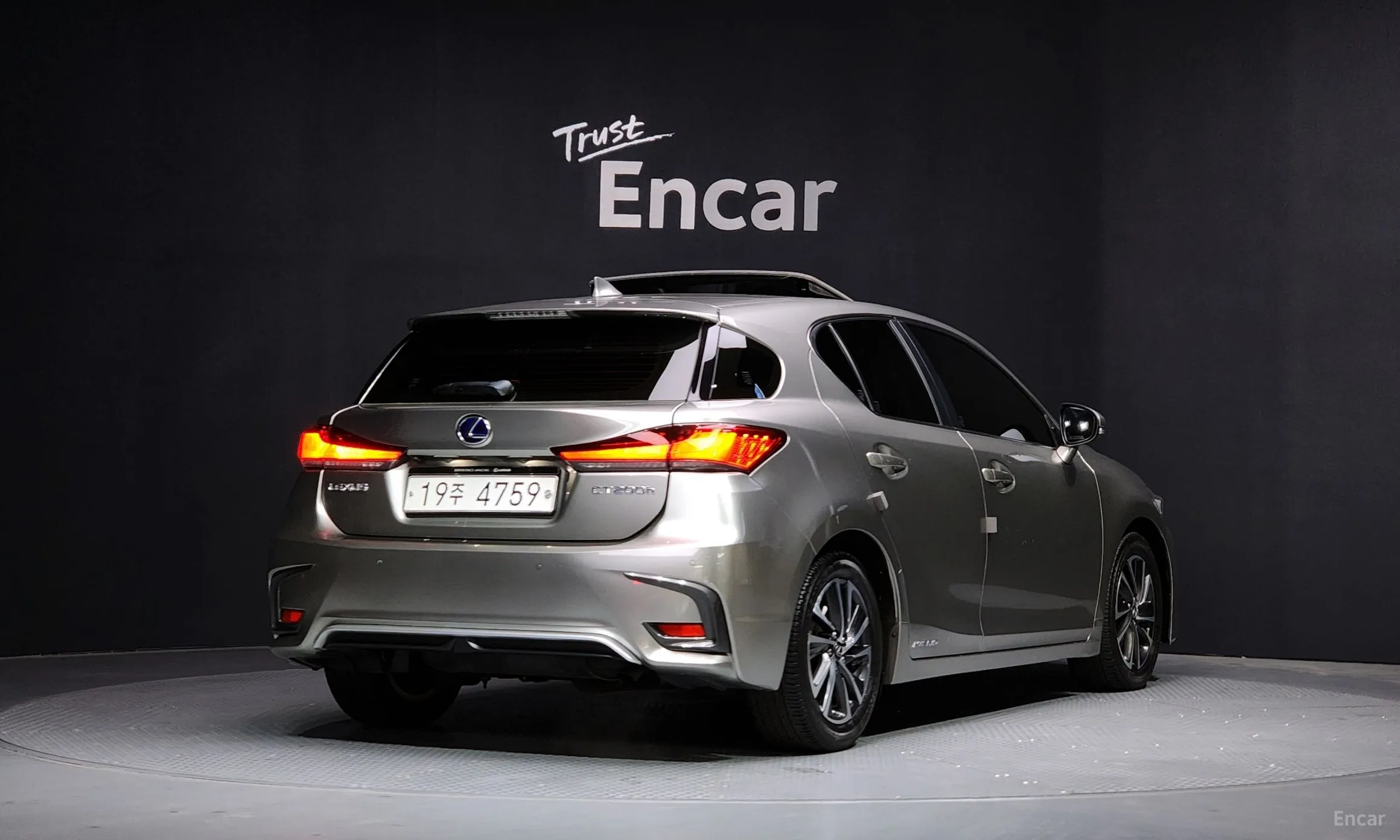 Lexus CT200h превью 2