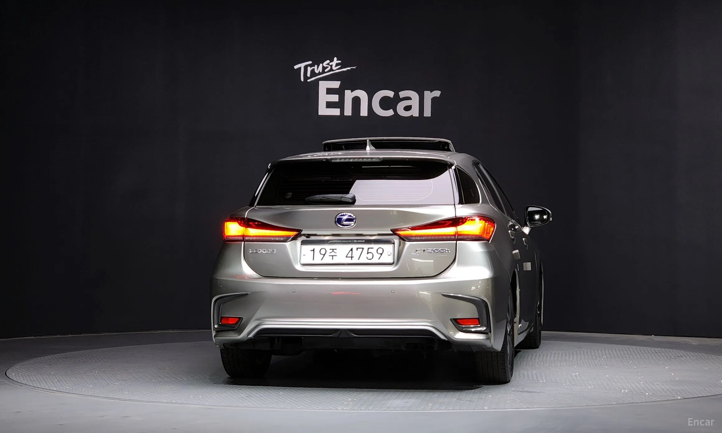 Lexus CT200h превью 4