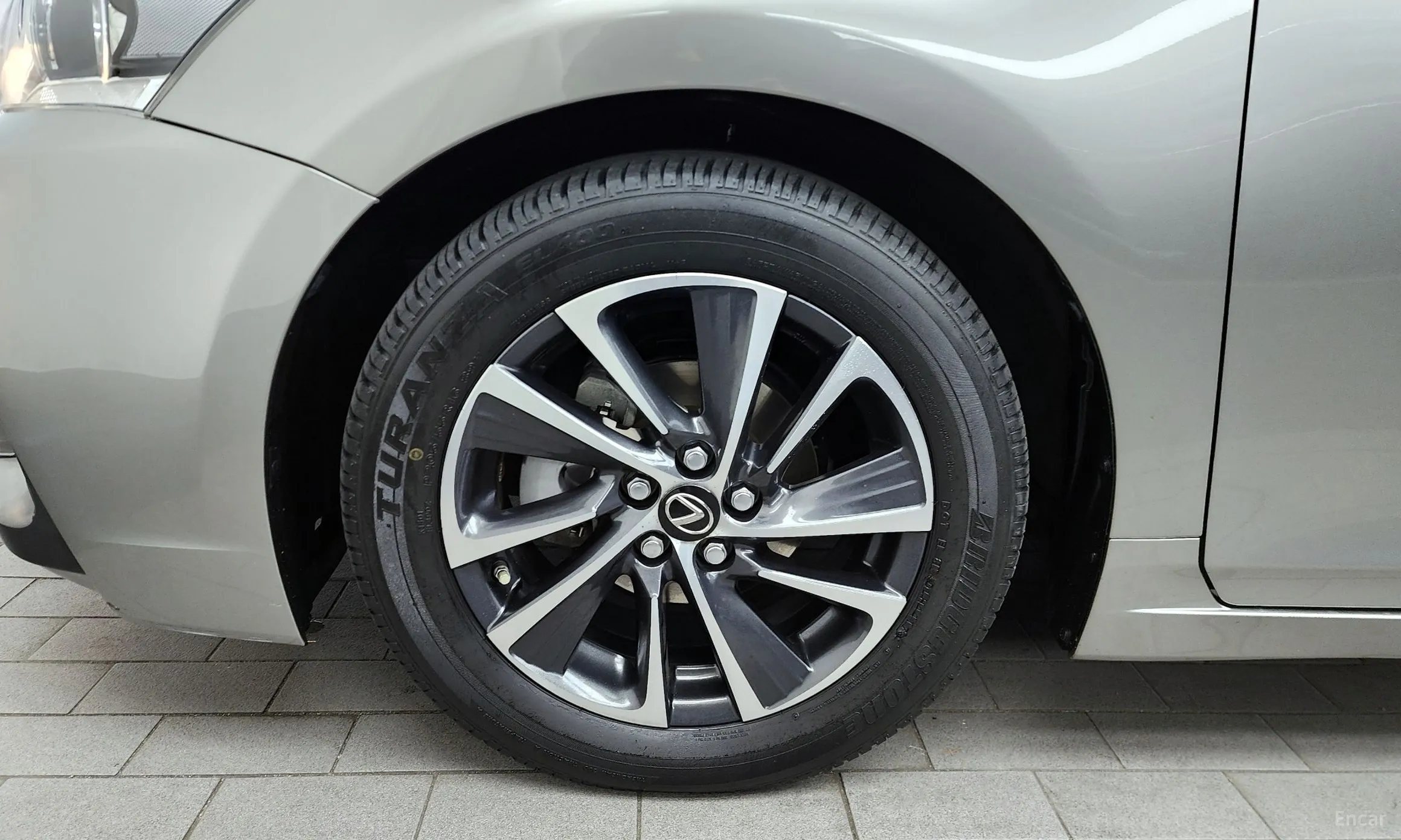 Lexus CT200h превью 5
