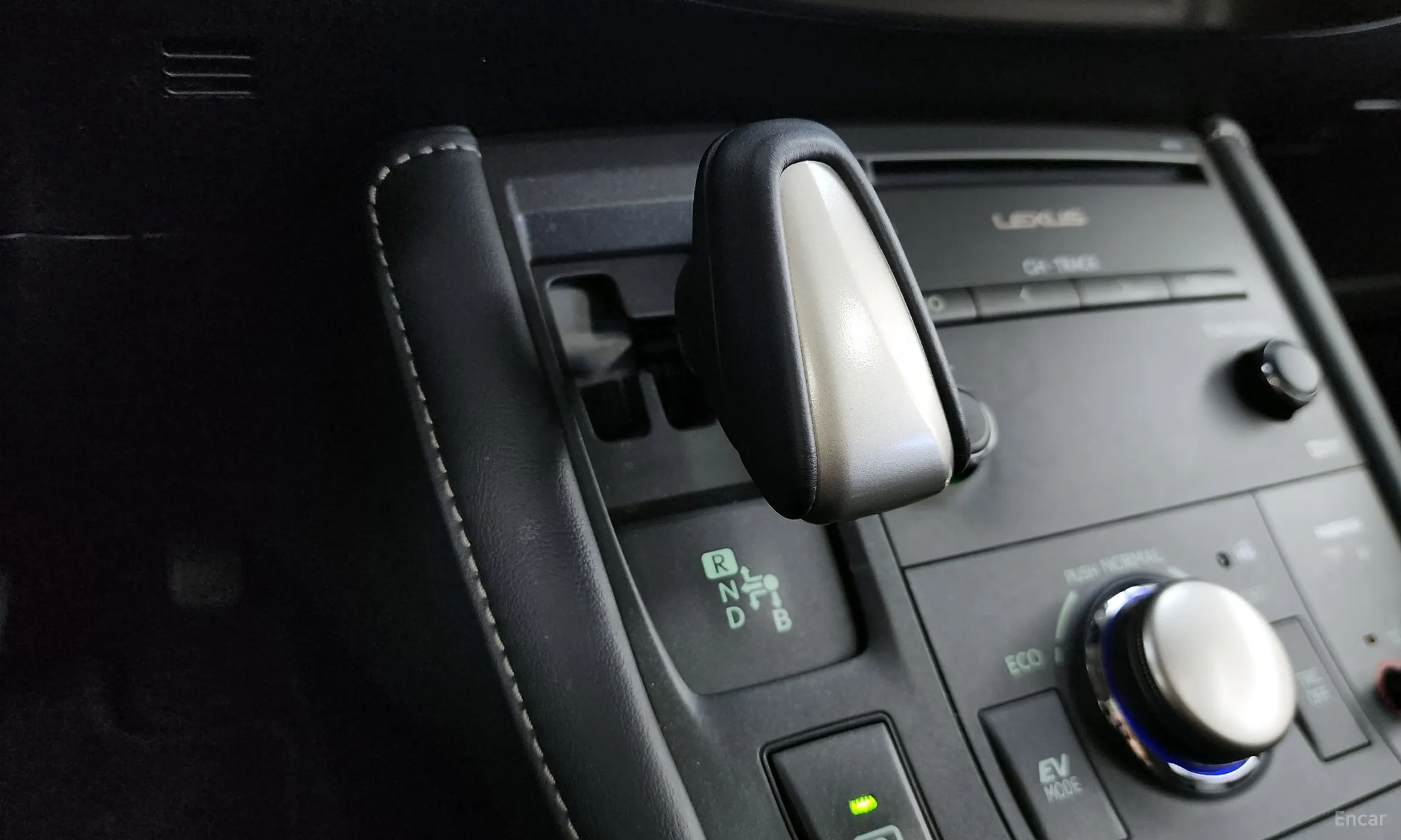 Lexus CT200h превью 9