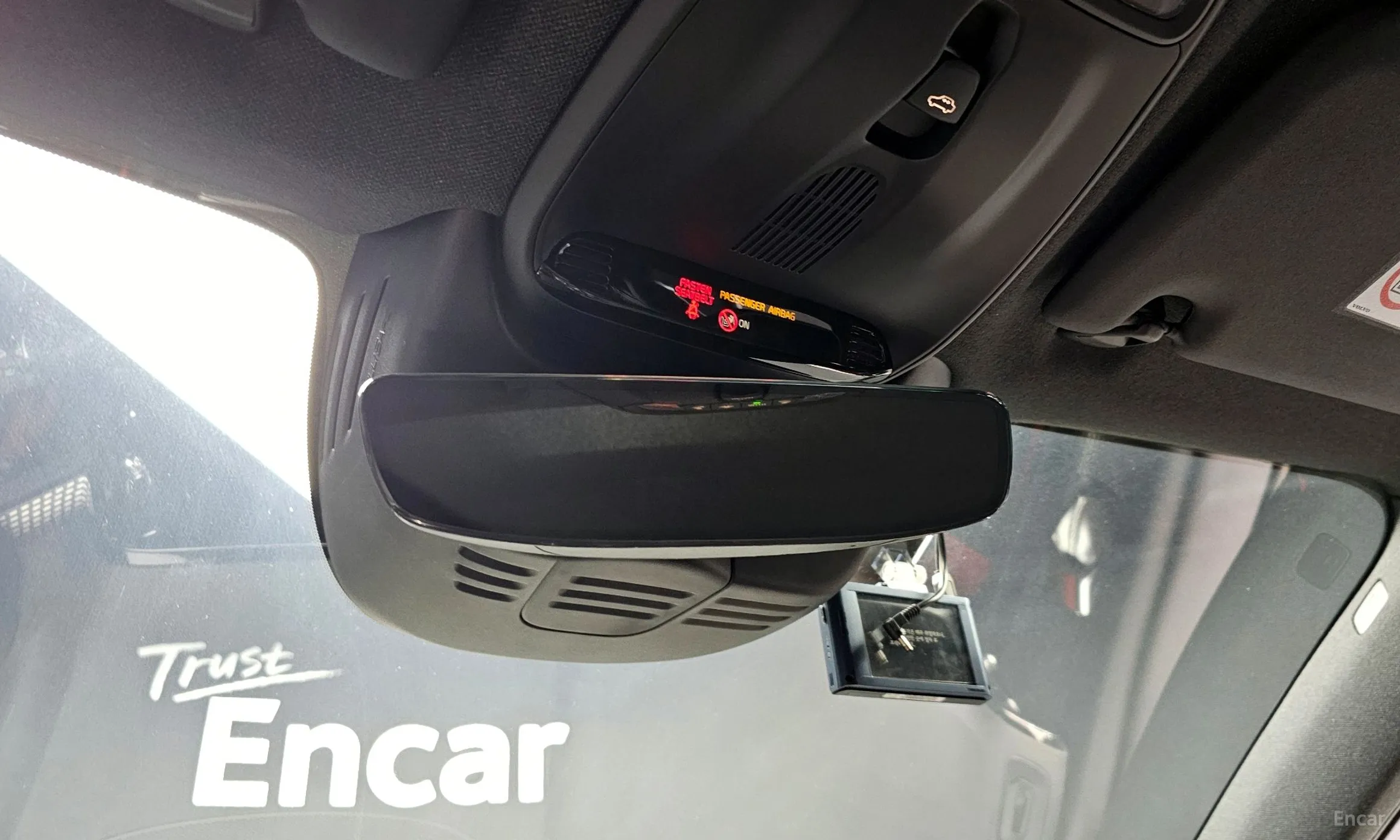 Volvo XC40 превью 17