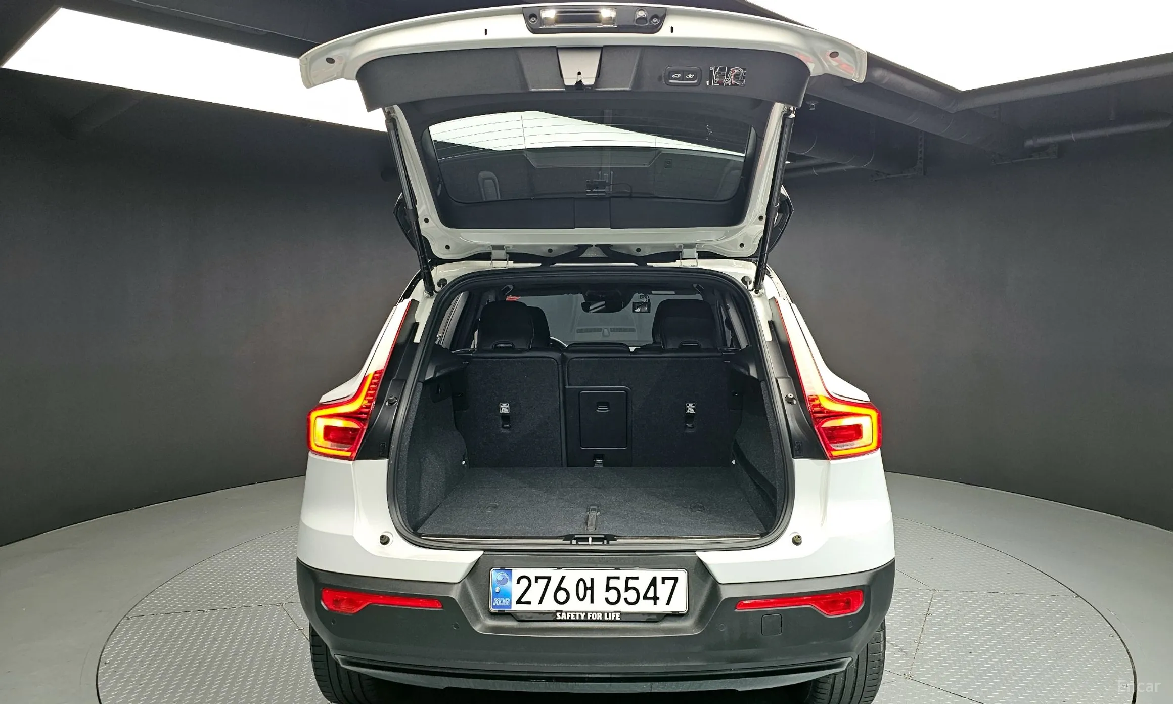 Volvo XC40 превью 20