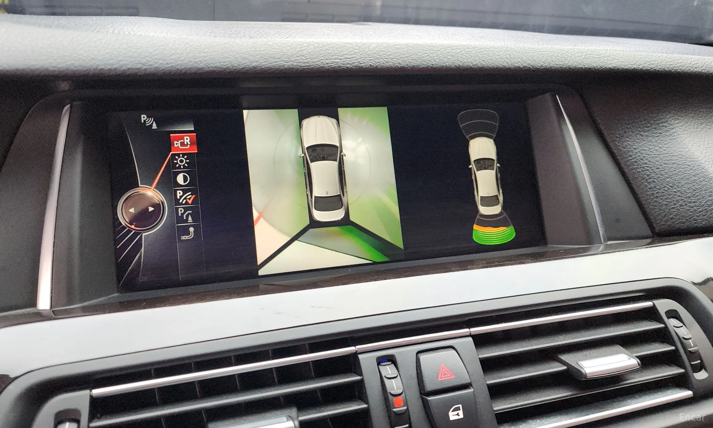 BMW 5 Series (F10) превью 15