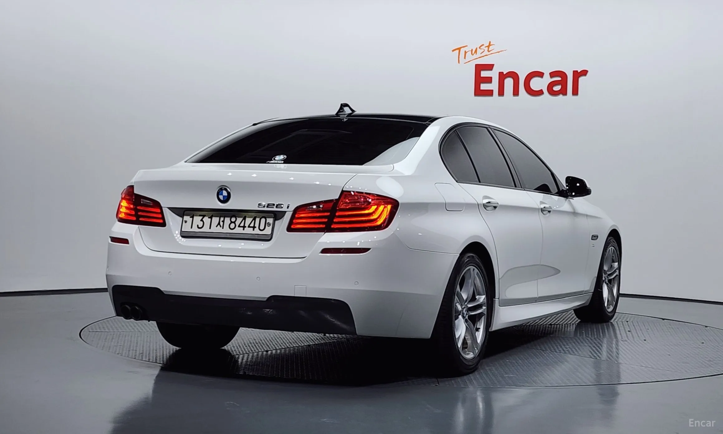 BMW 5 Series (F10) превью 2