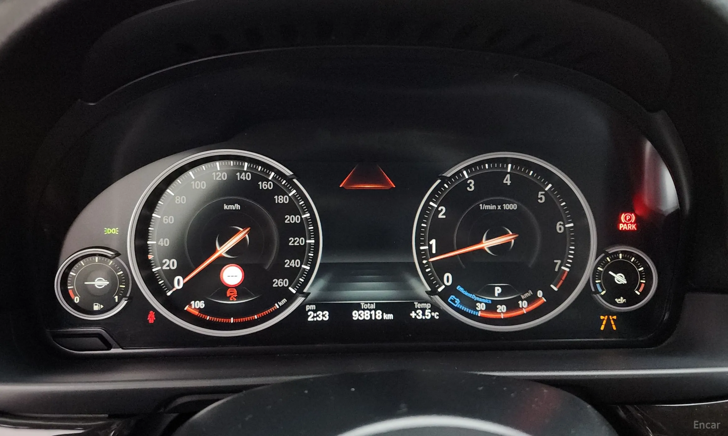 BMW 5 Series (F10) превью 8