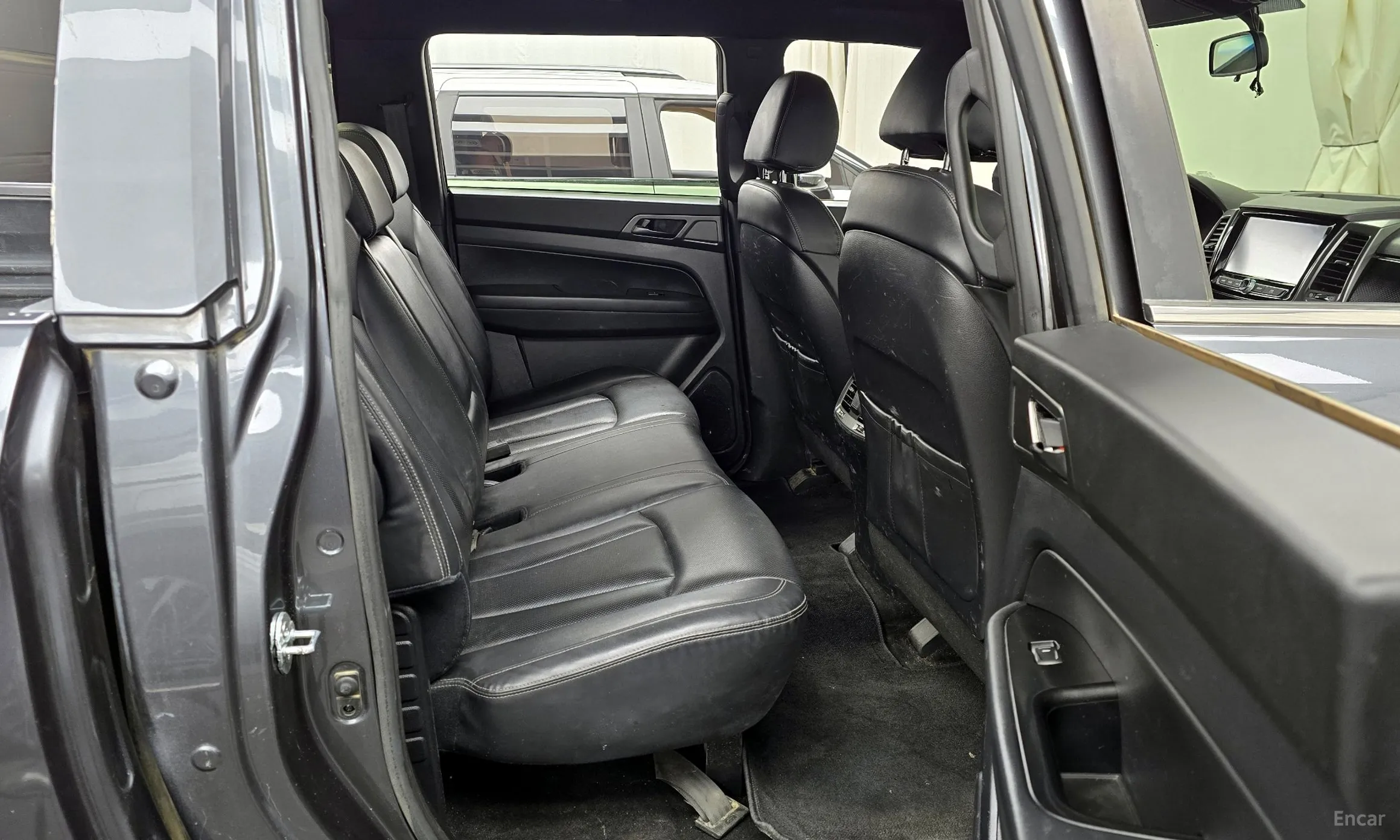KG Mobility (SsangYong) Rexton Sports превью 12