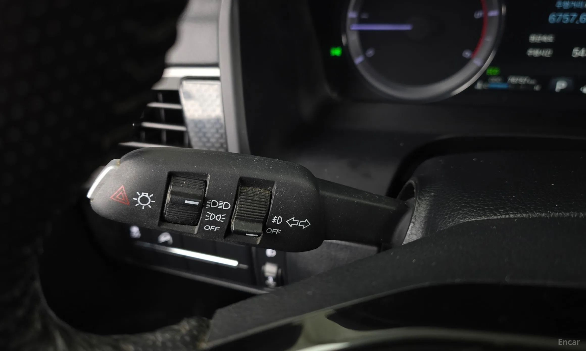 KG Mobility (SsangYong) Rexton Sports превью 18