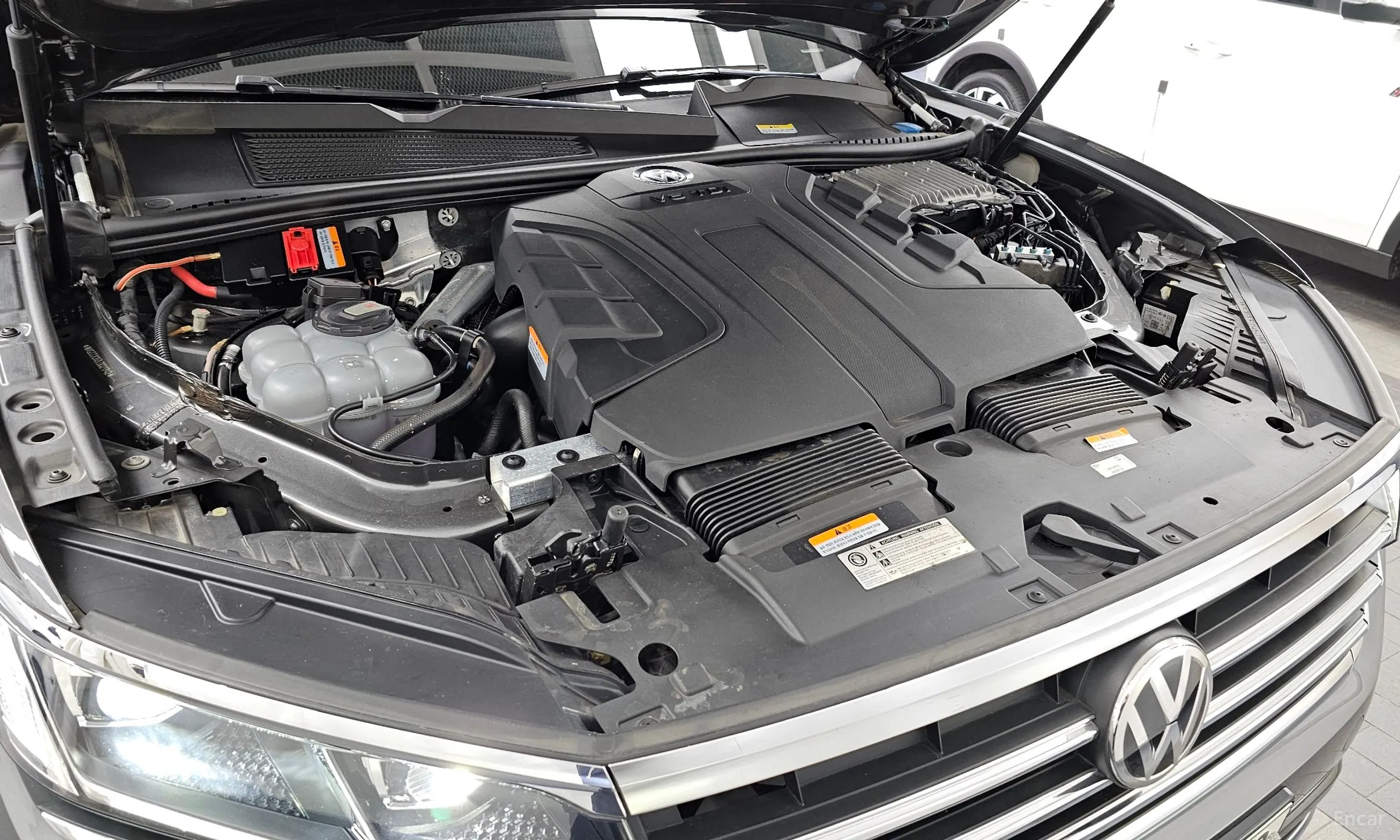 Volkswagen Touareg 3rd Generation превью 6