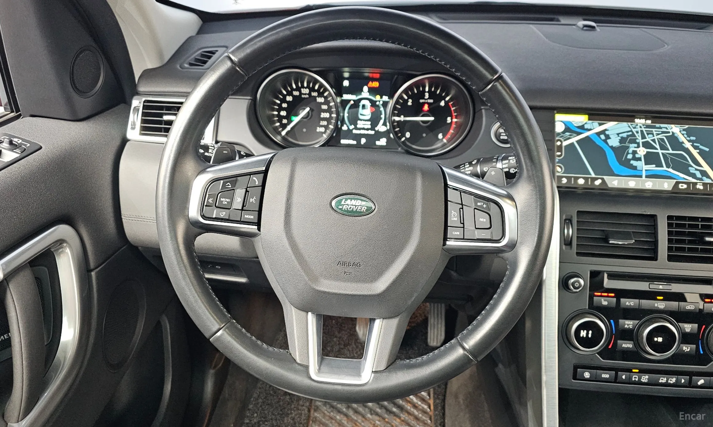 Land Rover Discovery Sports превью 13