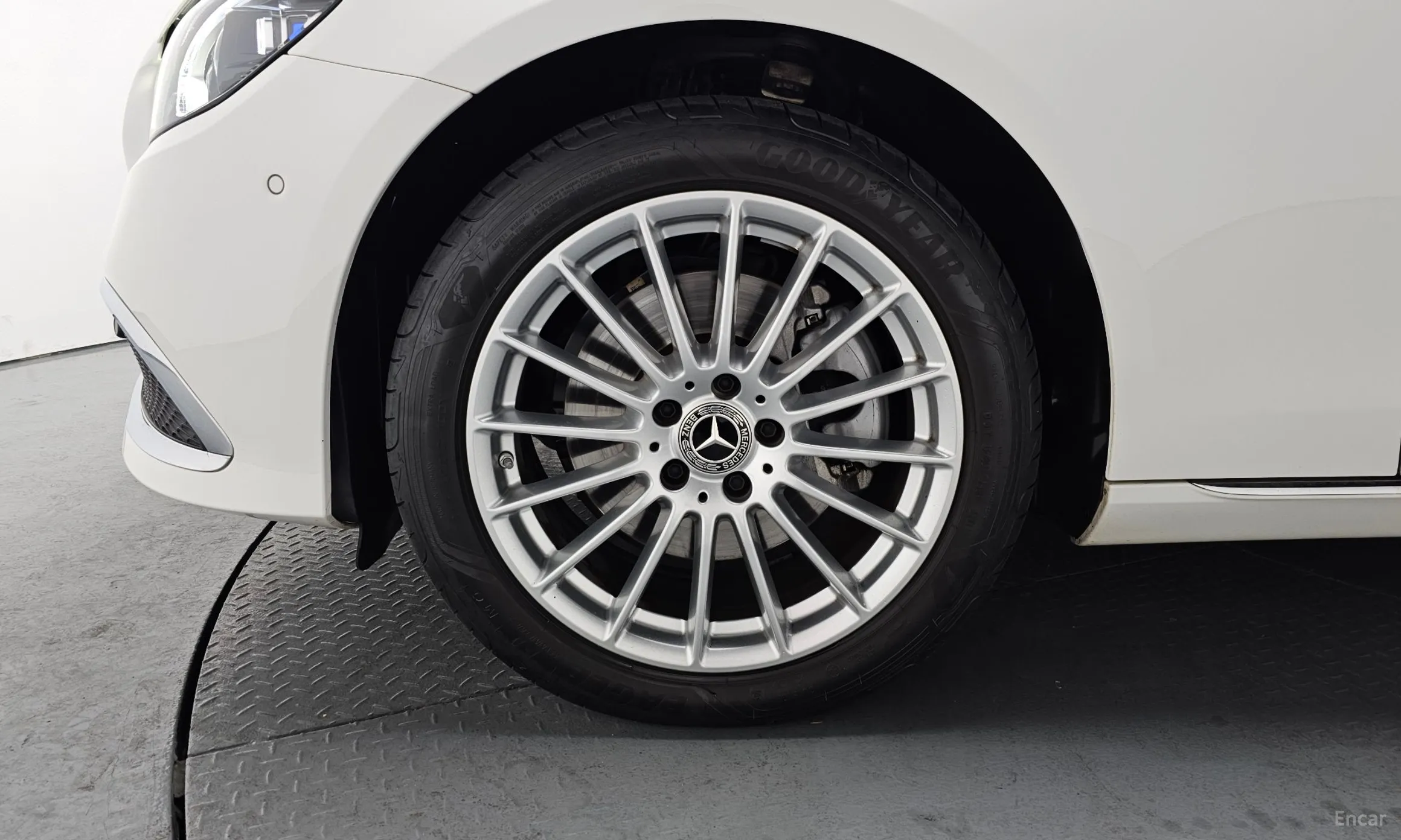 Mercedes Benz E-Class W213 превью 5