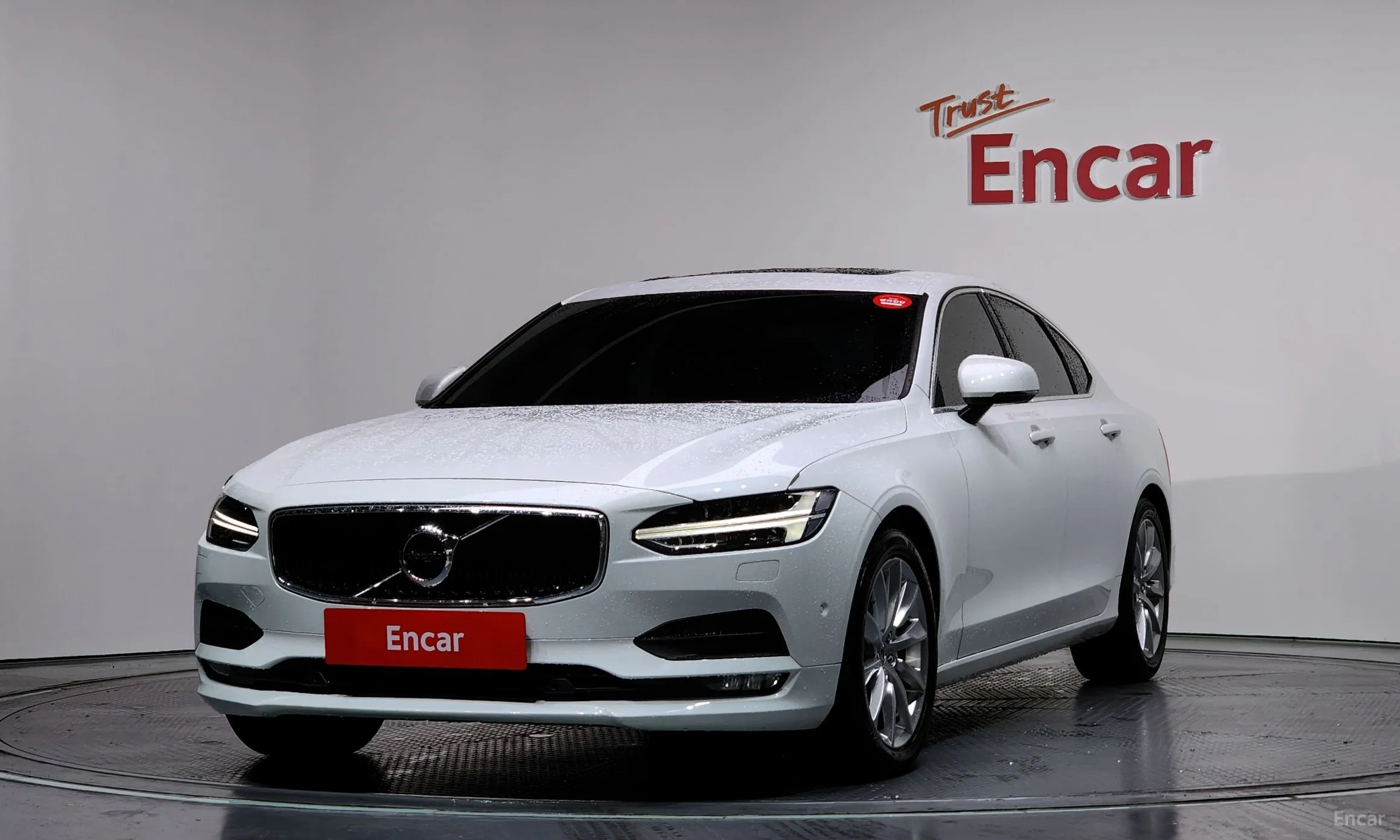 S90