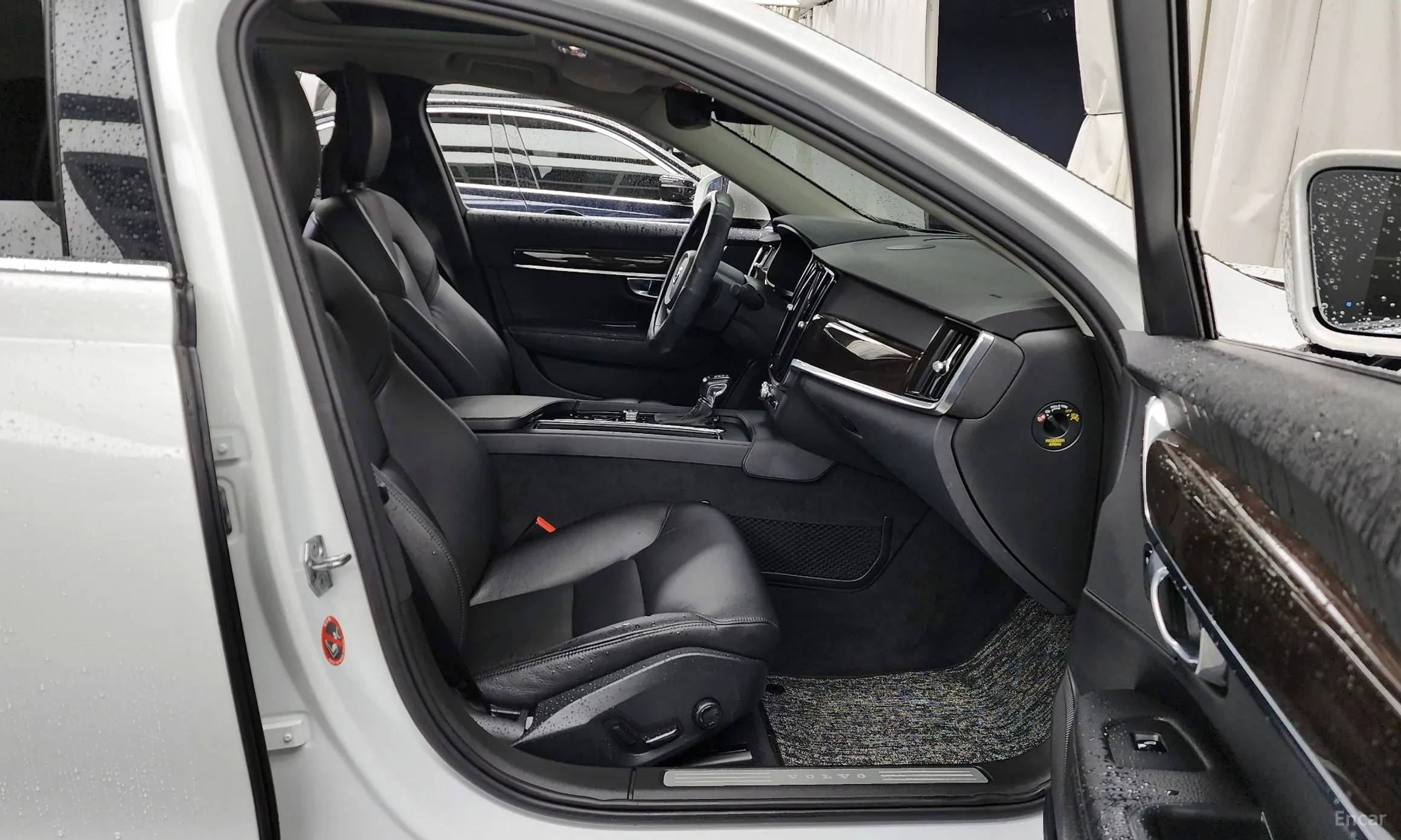 Volvo S90 превью 11