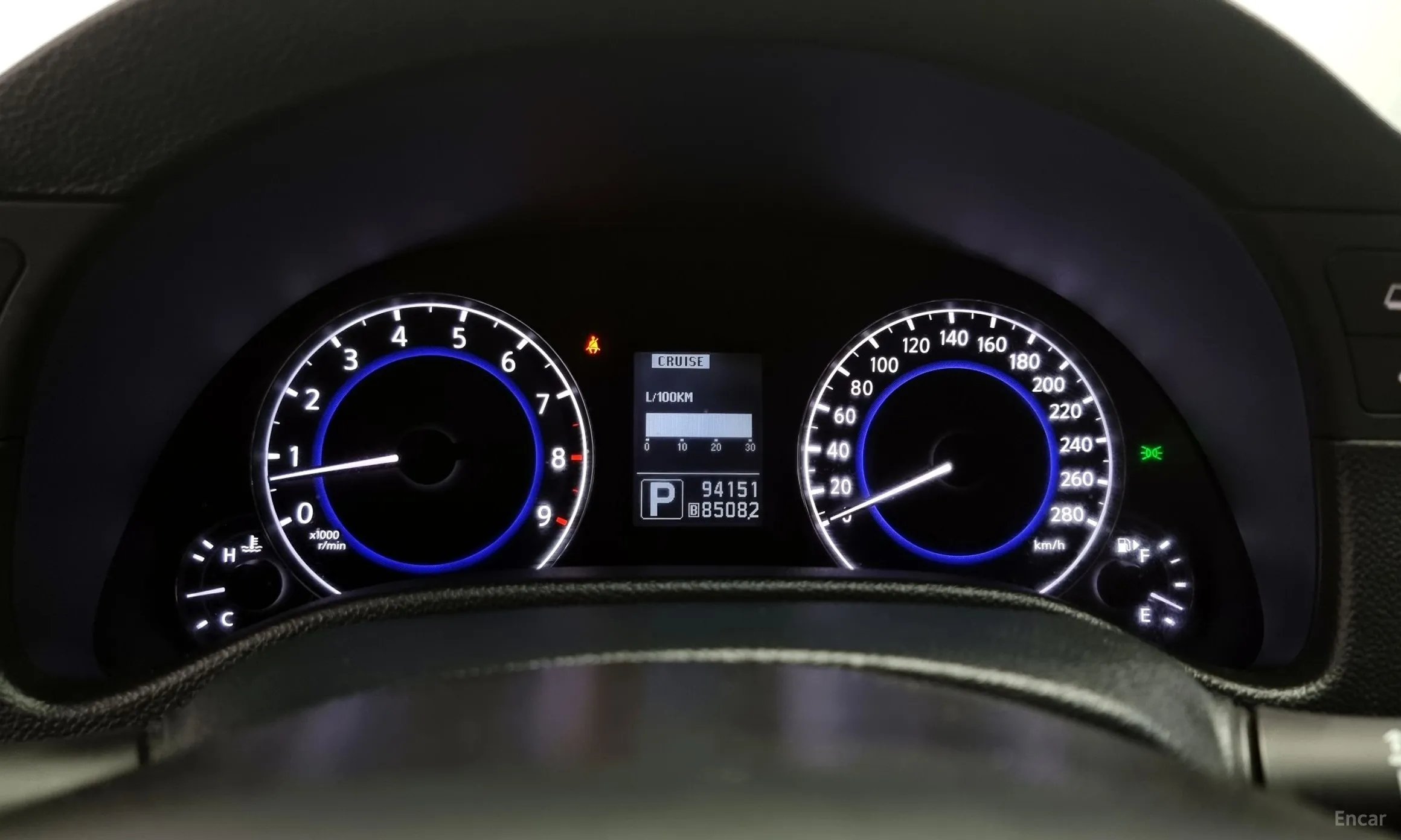 Infiniti G25 превью 8