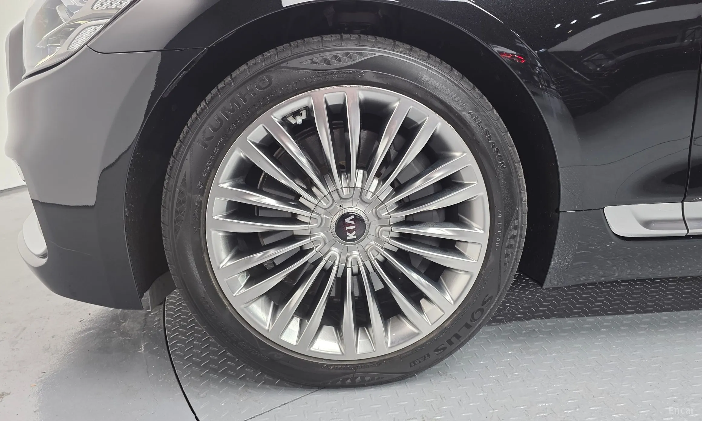 Kia K9 превью 5