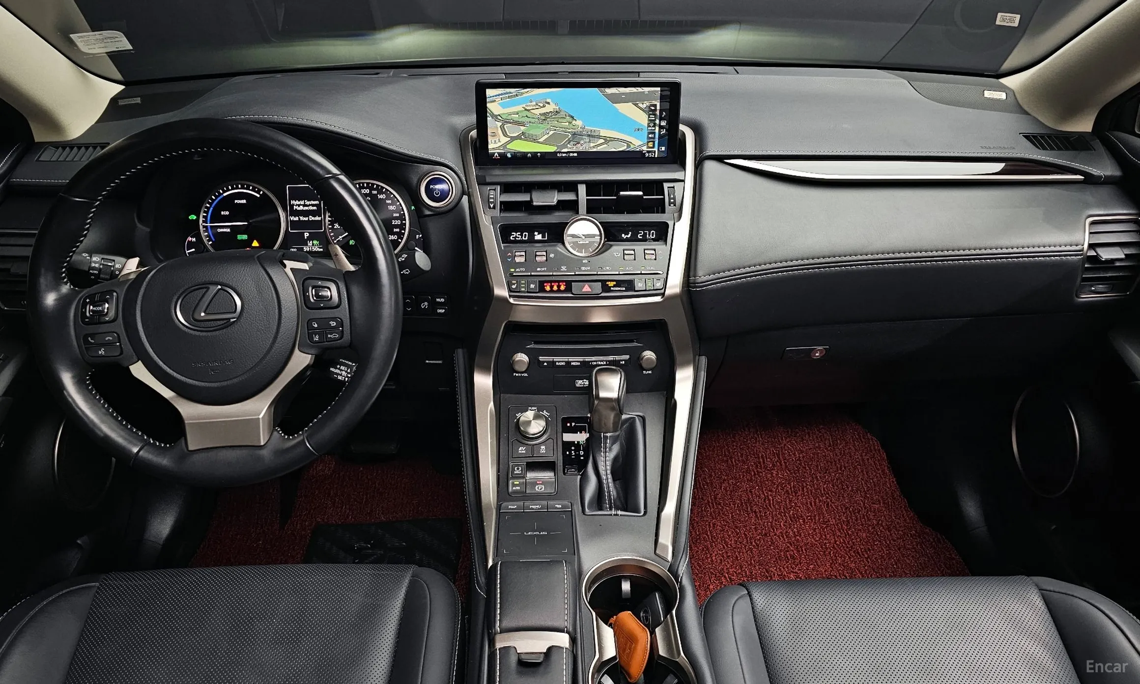 Lexus NX300h превью 7