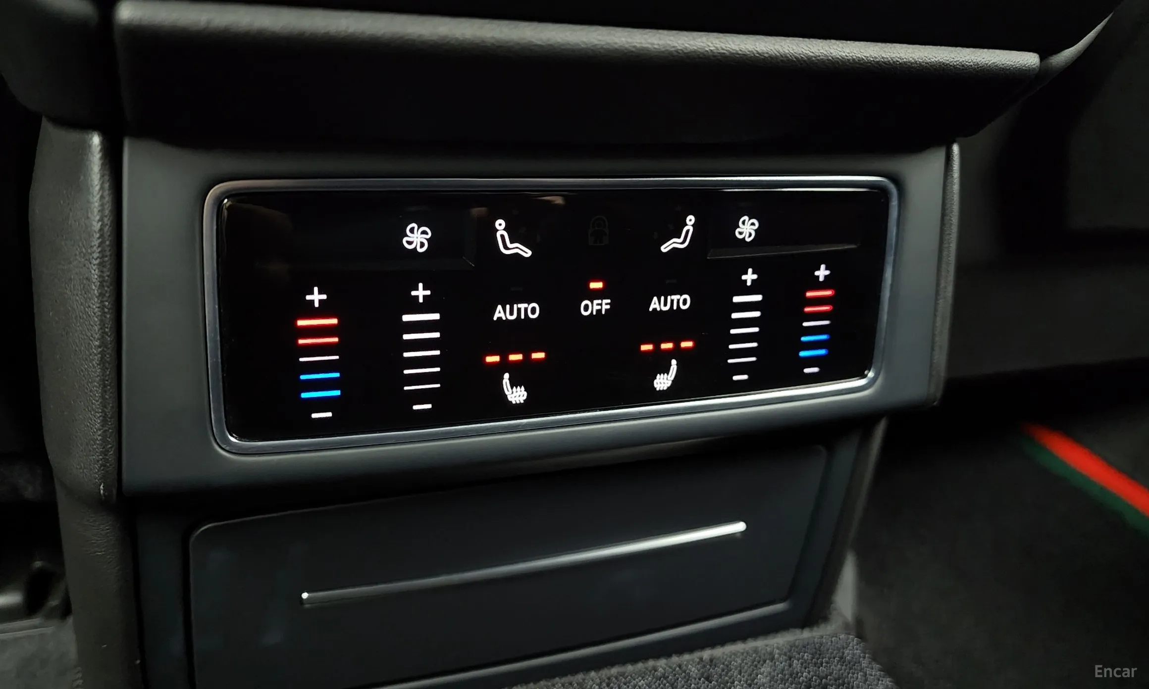 Lamborghini Urus превью 19