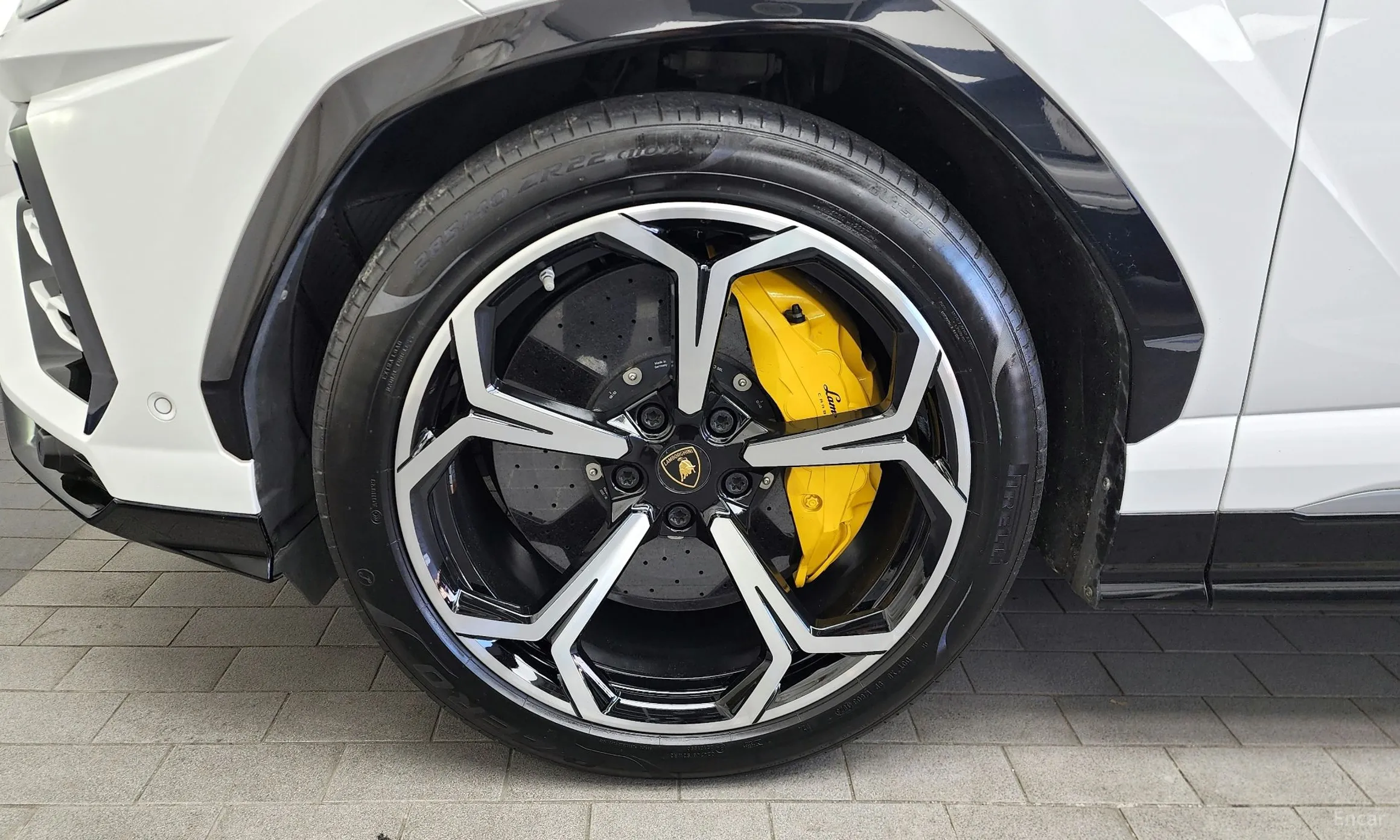 Lamborghini Urus превью 5