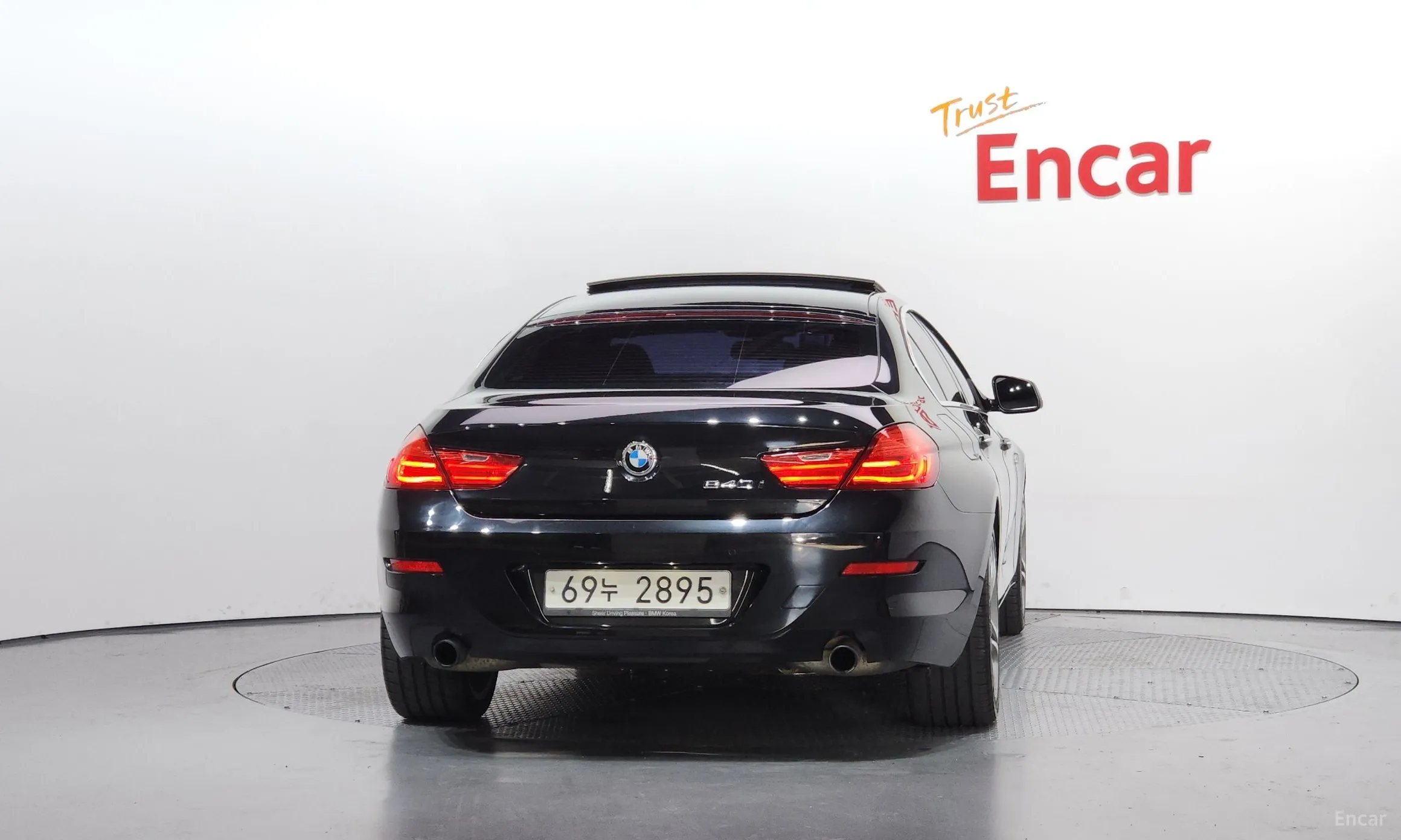 BMW 6 Series (F12) превью 4