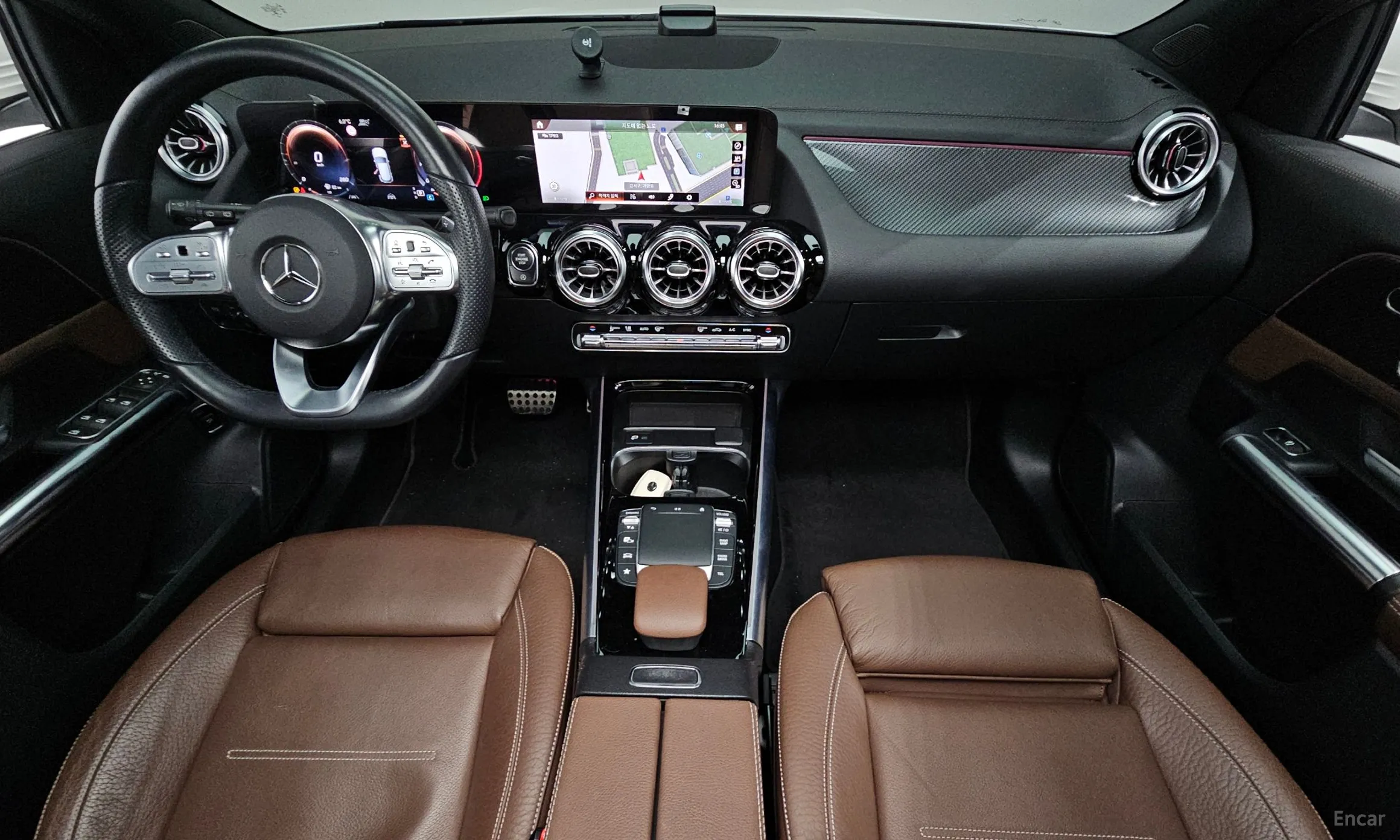 Mercedes Benz GLA-Class H247 превью 7